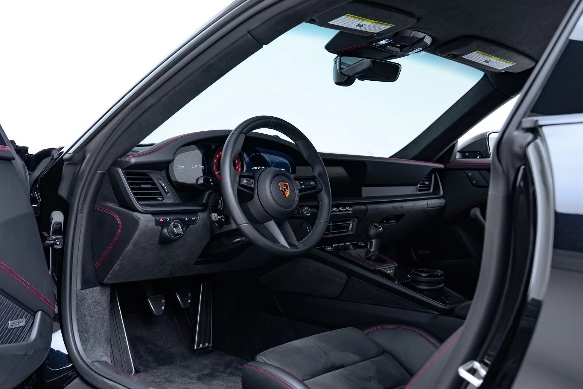 mph042_3858157073_Used_2022_Porsche_911_GT_3_1773417963_efa4ee007e