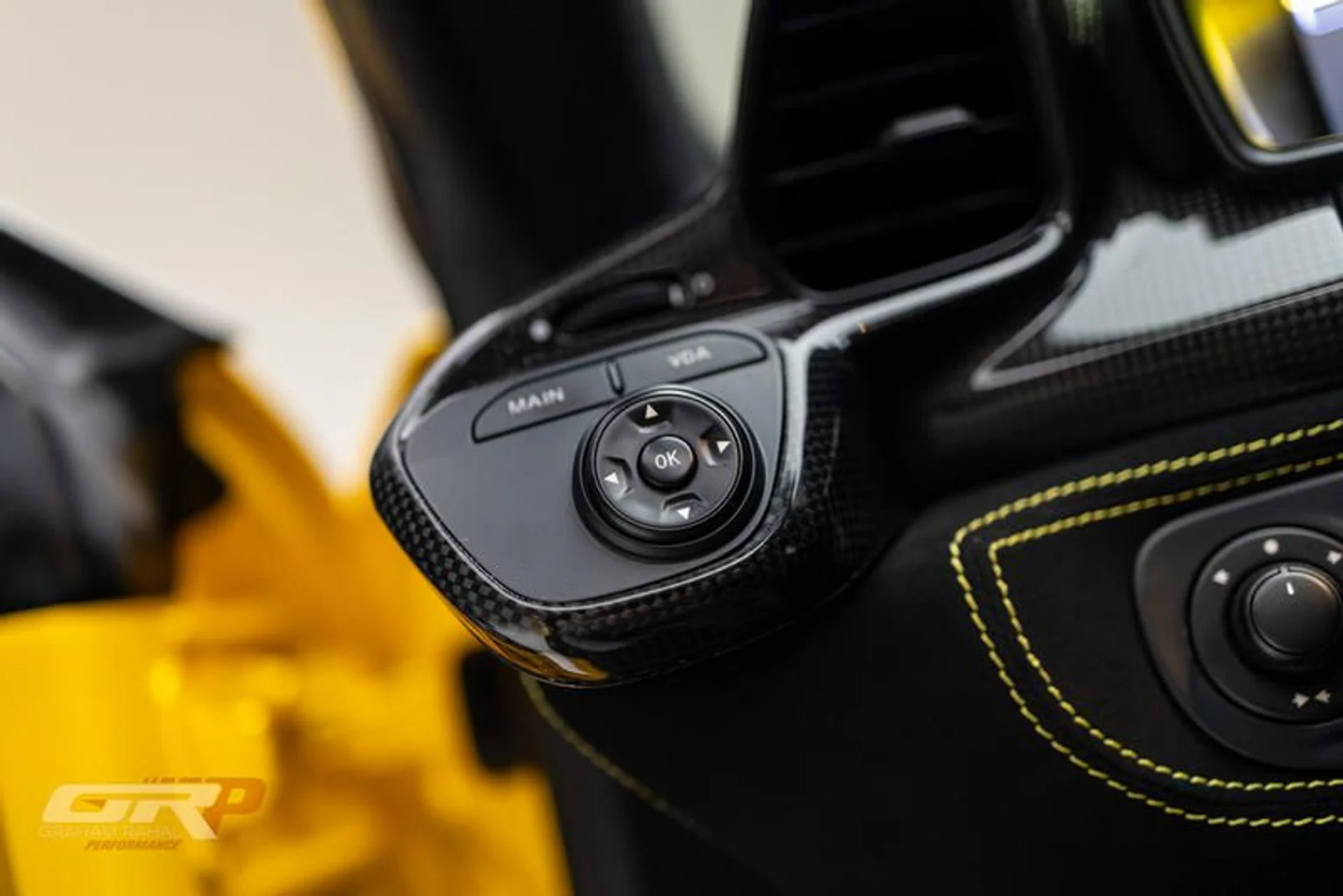 mph042_3883931802_62_DCA_4_B8_68_F7_47_C2_A076_30_A3_E24_FB_8_B1_55244b8e03