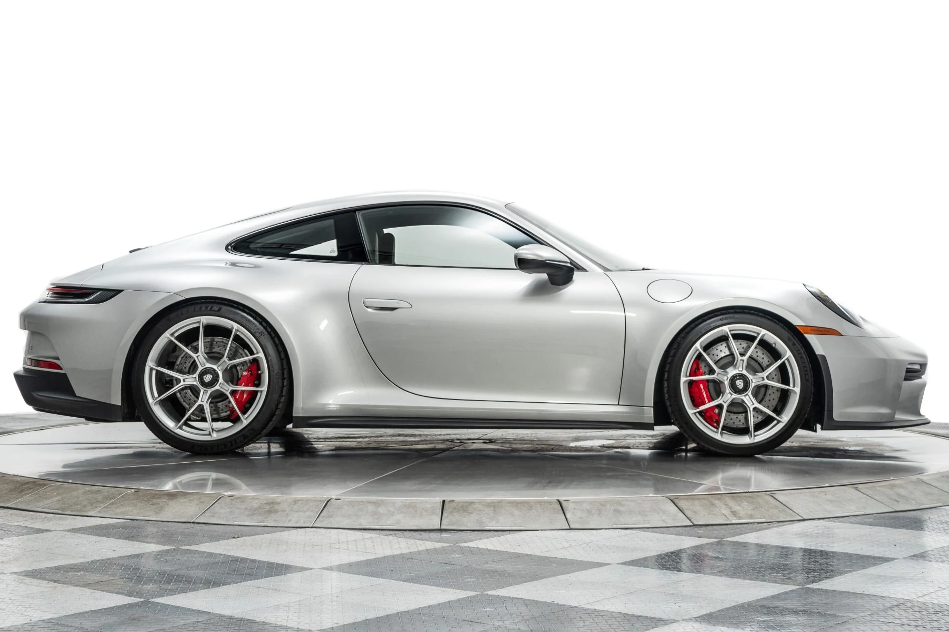 mph042_3884109121_Used_2022_Porsche_911_GT_3_Touring_1772824690_732f78a53d