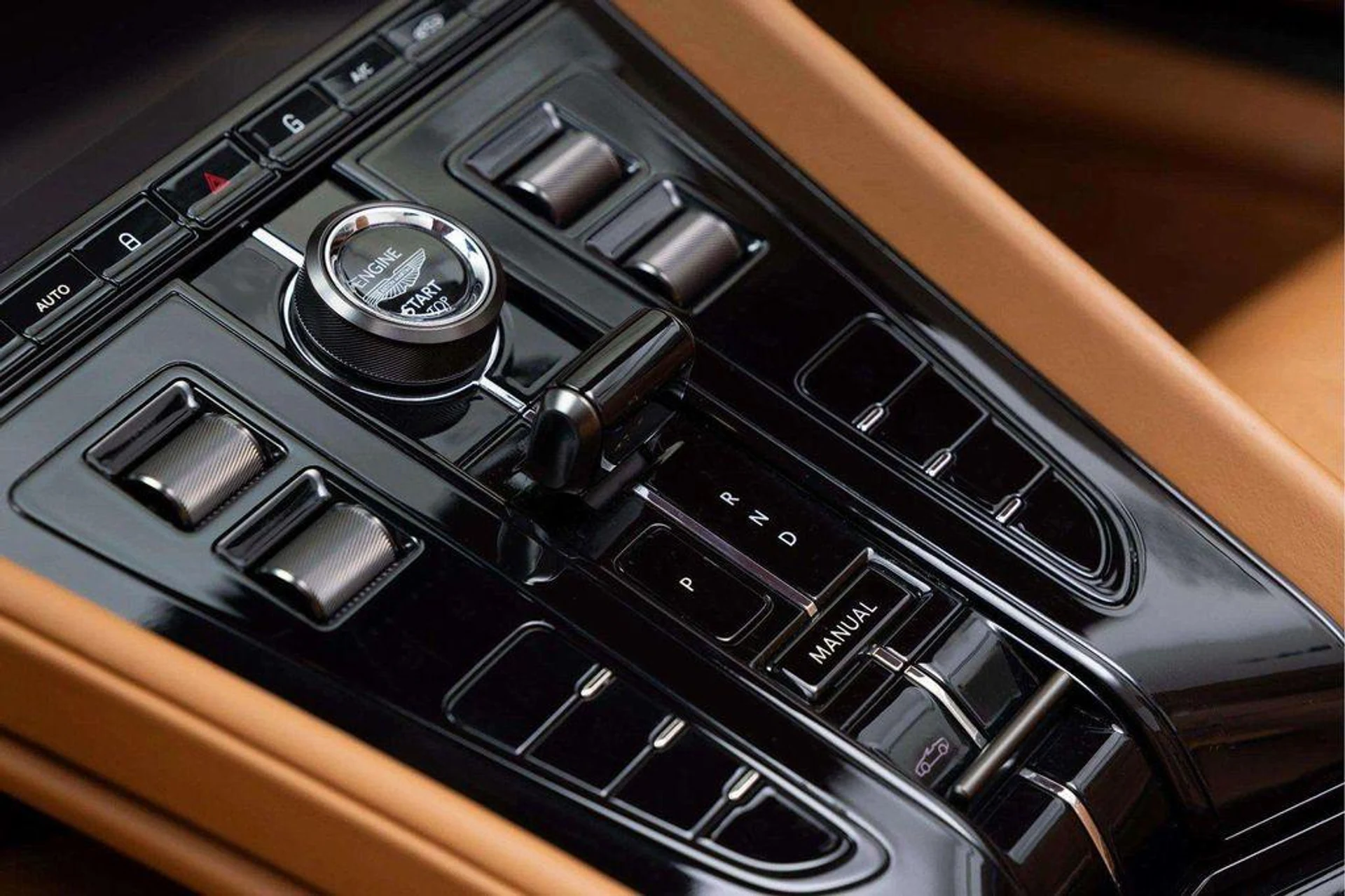 mph042_3904435692_abrni_Xr9_N_Pod_V_Ui3_Ia_CTPTY_vp_U_0bd219f412