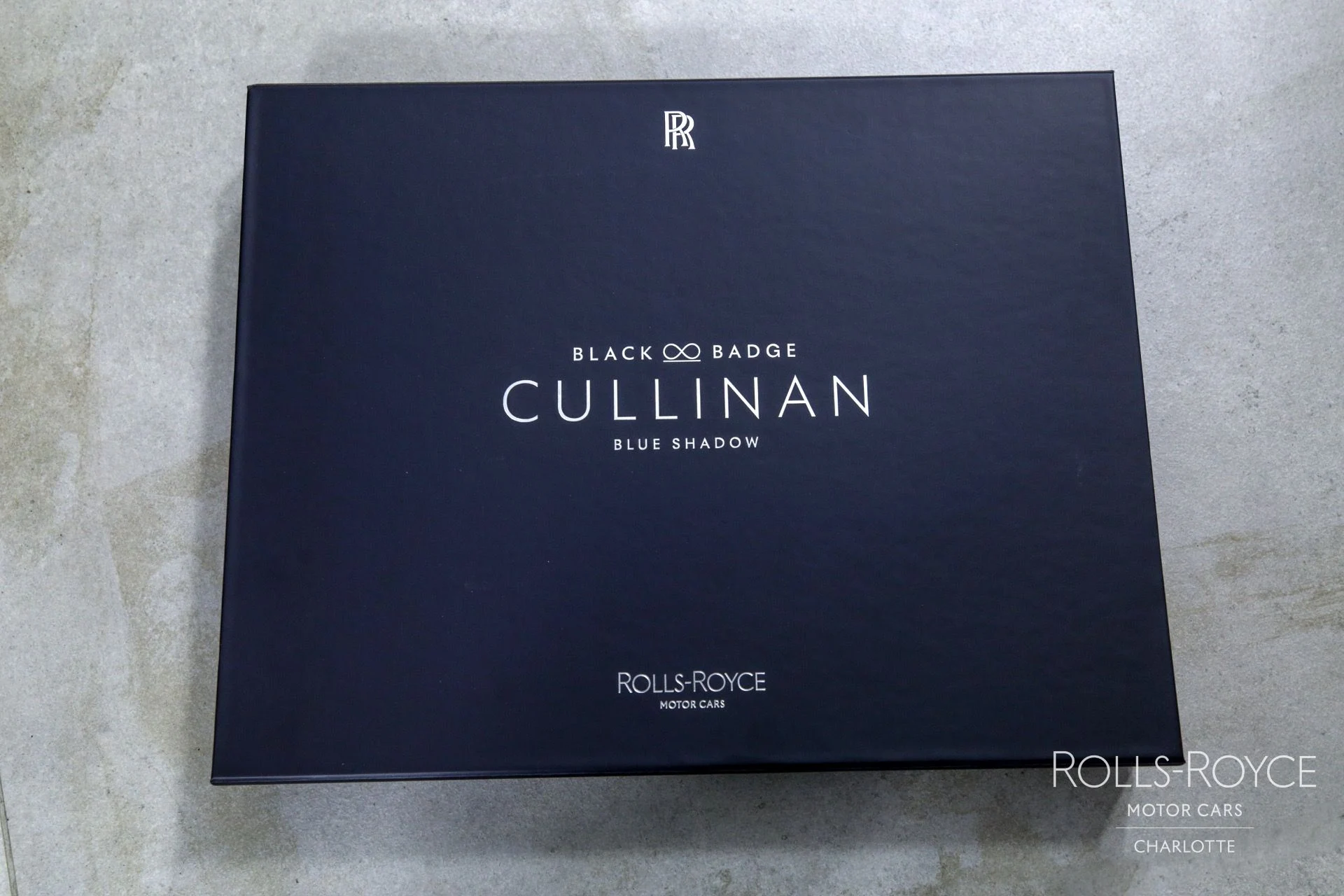 mph042_3911438393_Used_2024_Rolls_Royce_Black_Badge_Cullinan_BLUE_SHADOW_1726069494_49a5597aba