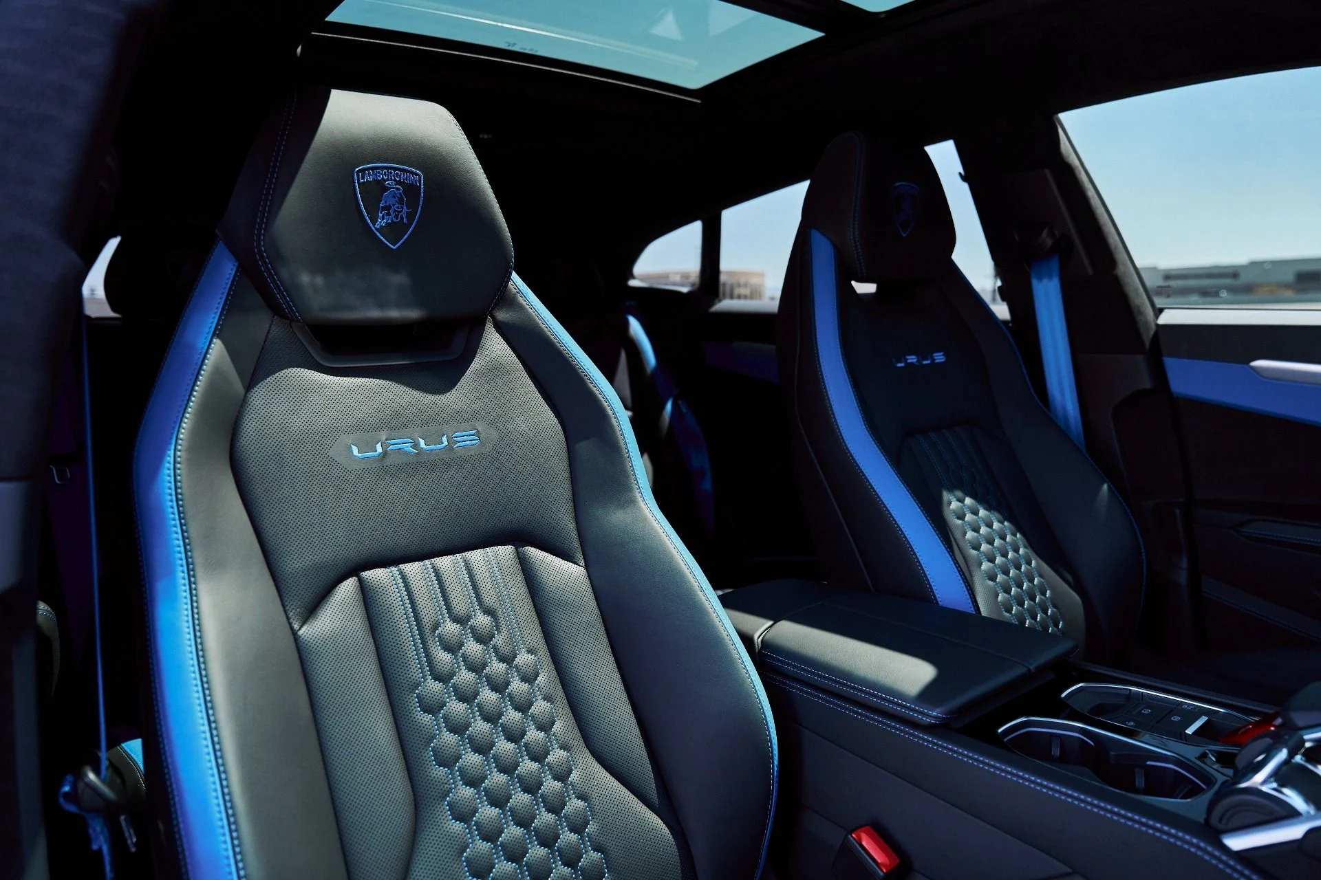 mph042_3920513585_Used_2024_Lamborghini_Urus_S_1775866755_0d43007fe8