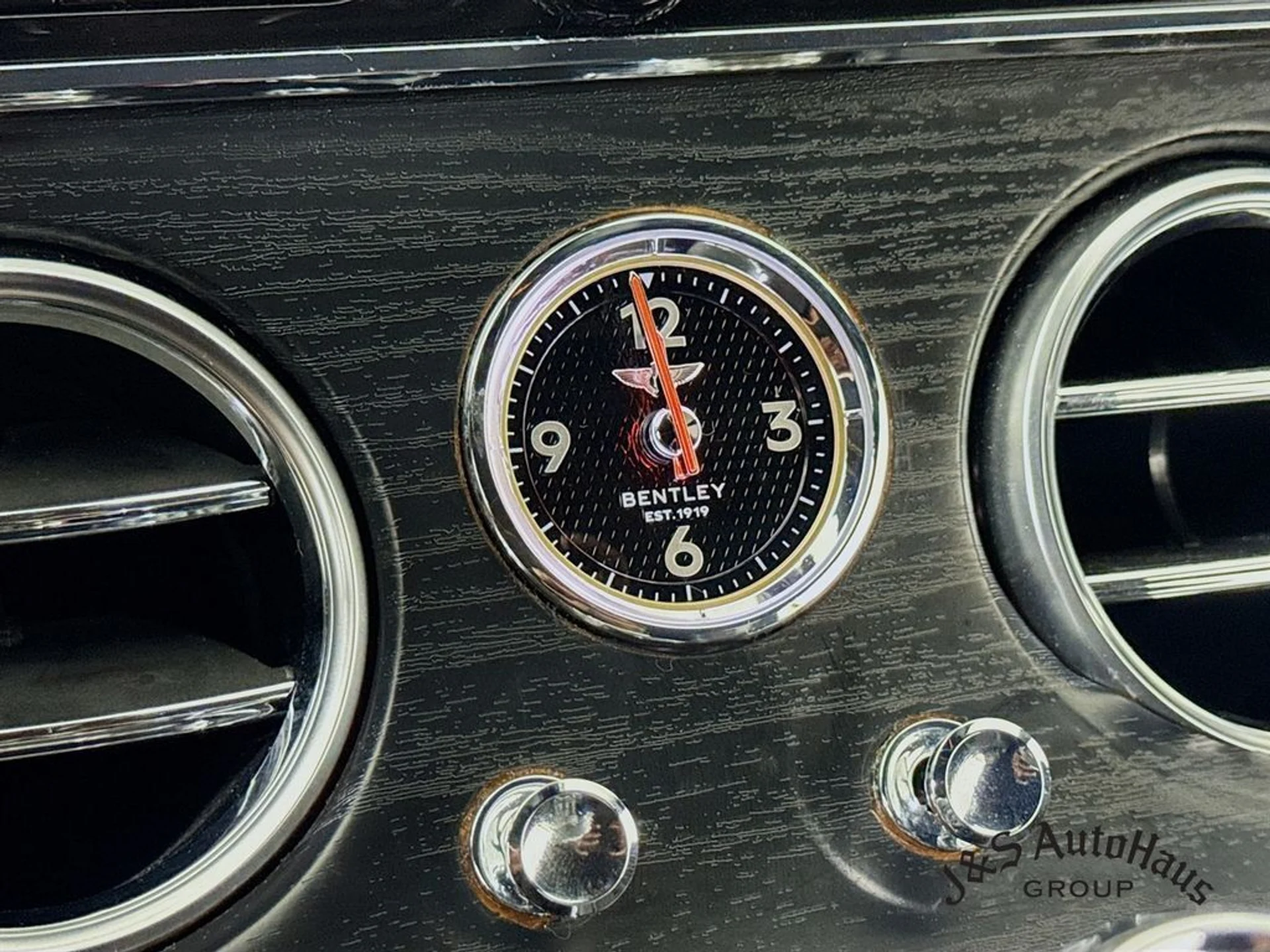 mph042_393723953_ll14kwcm6b1plcezs07khvn1m6fa_024e4c5bd4