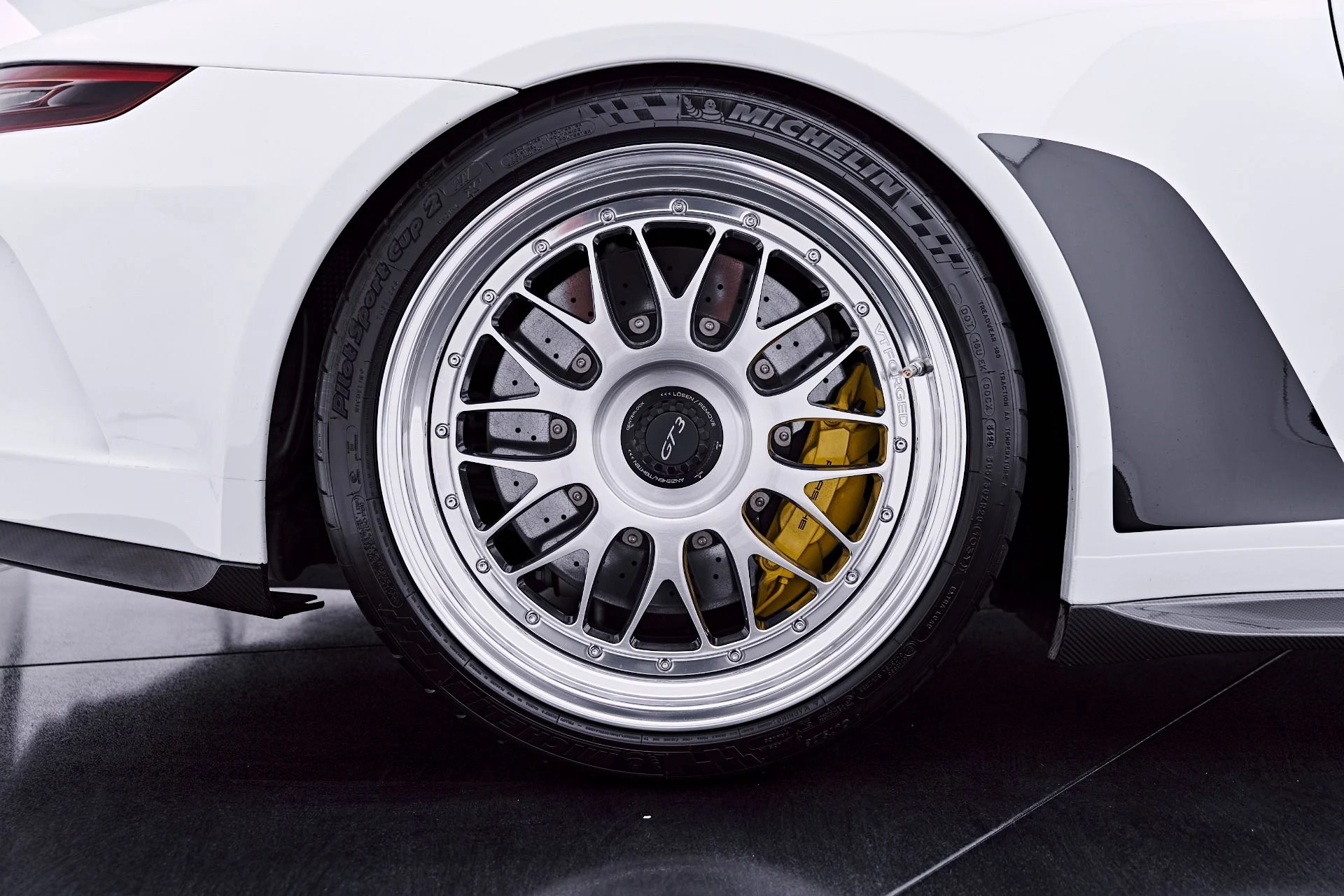 mph042_3938118765_Used_2018_Porsche_911_GT_3_1782763350_f277fa58a3