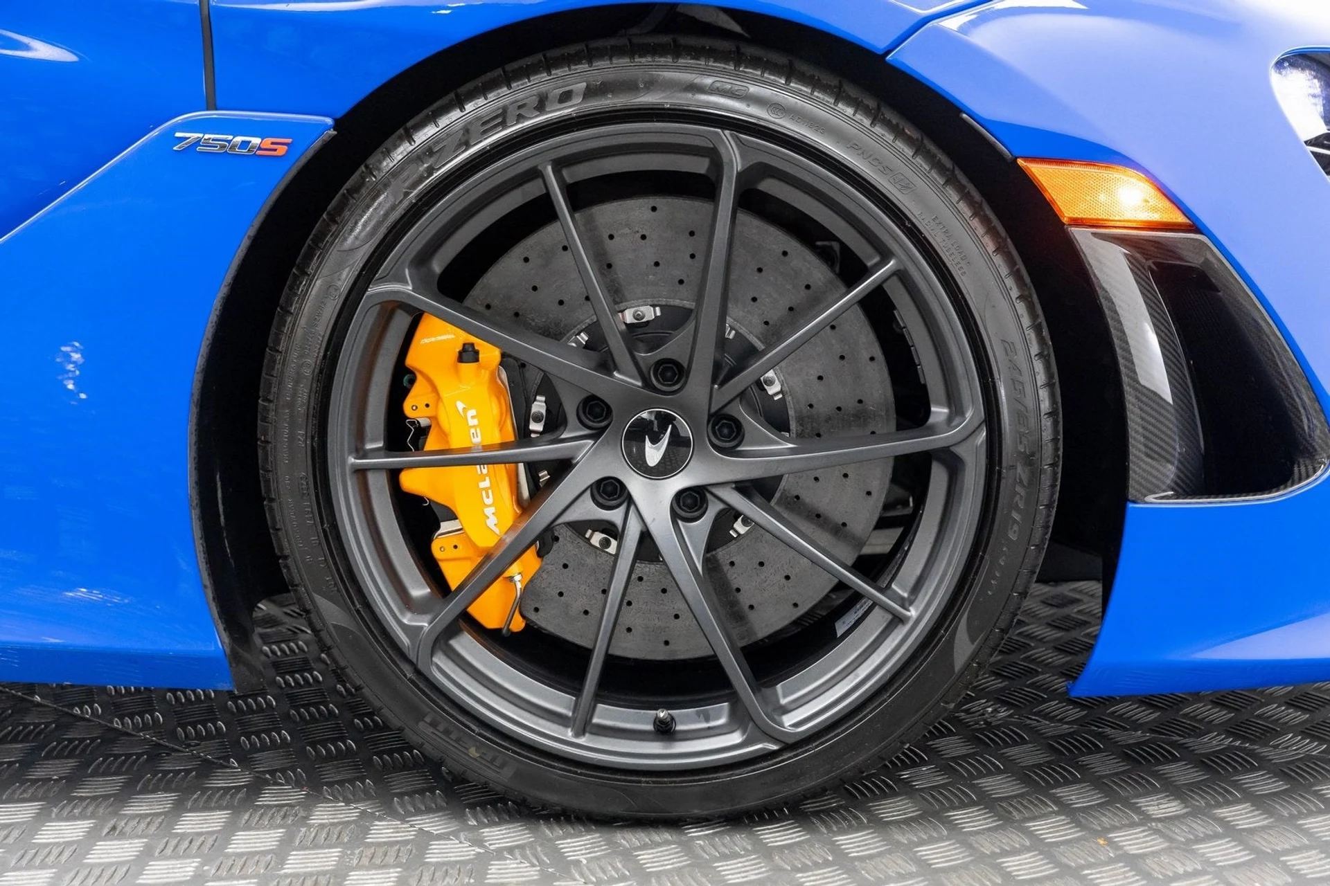 mph042_3945359343_43_8988c5497c