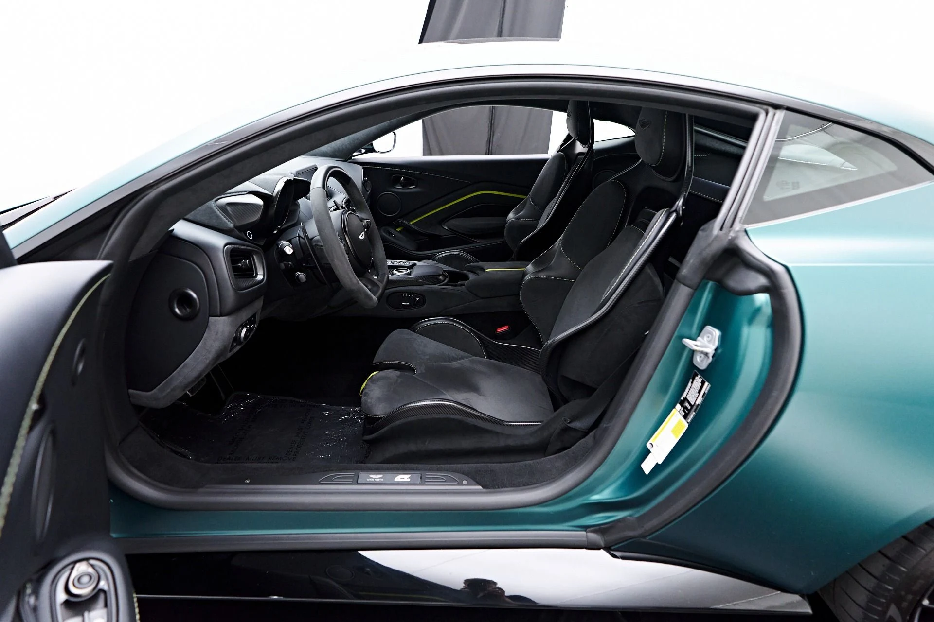 mph042_3998732316_Used_2023_Aston_Martin_Vantage_F1_Edition_1755655661_c2677b73bb