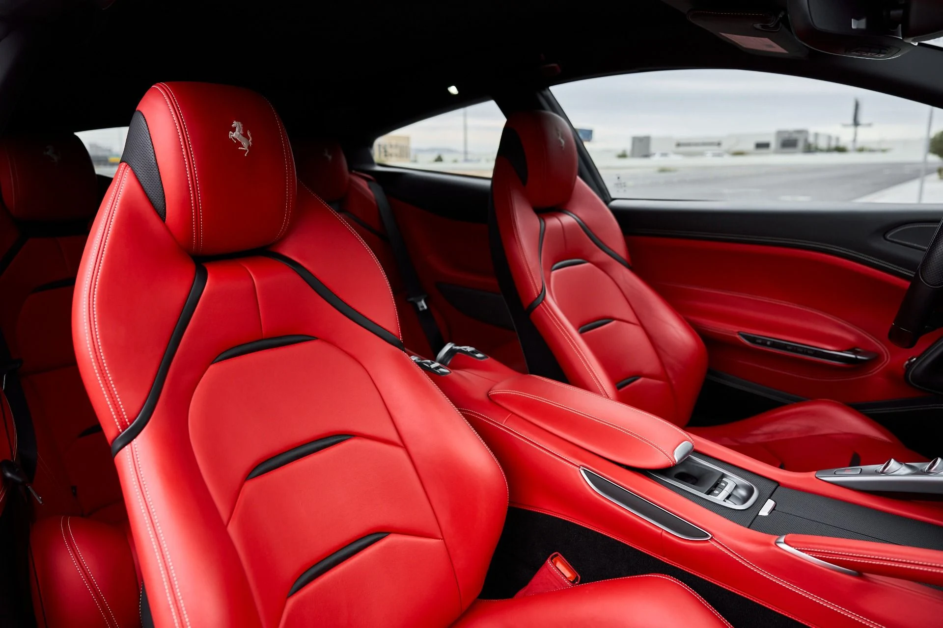 mph042_3998779274_Used_2020_Ferrari_GTC_4_Lusso_T_1766785920_6c10762c8f