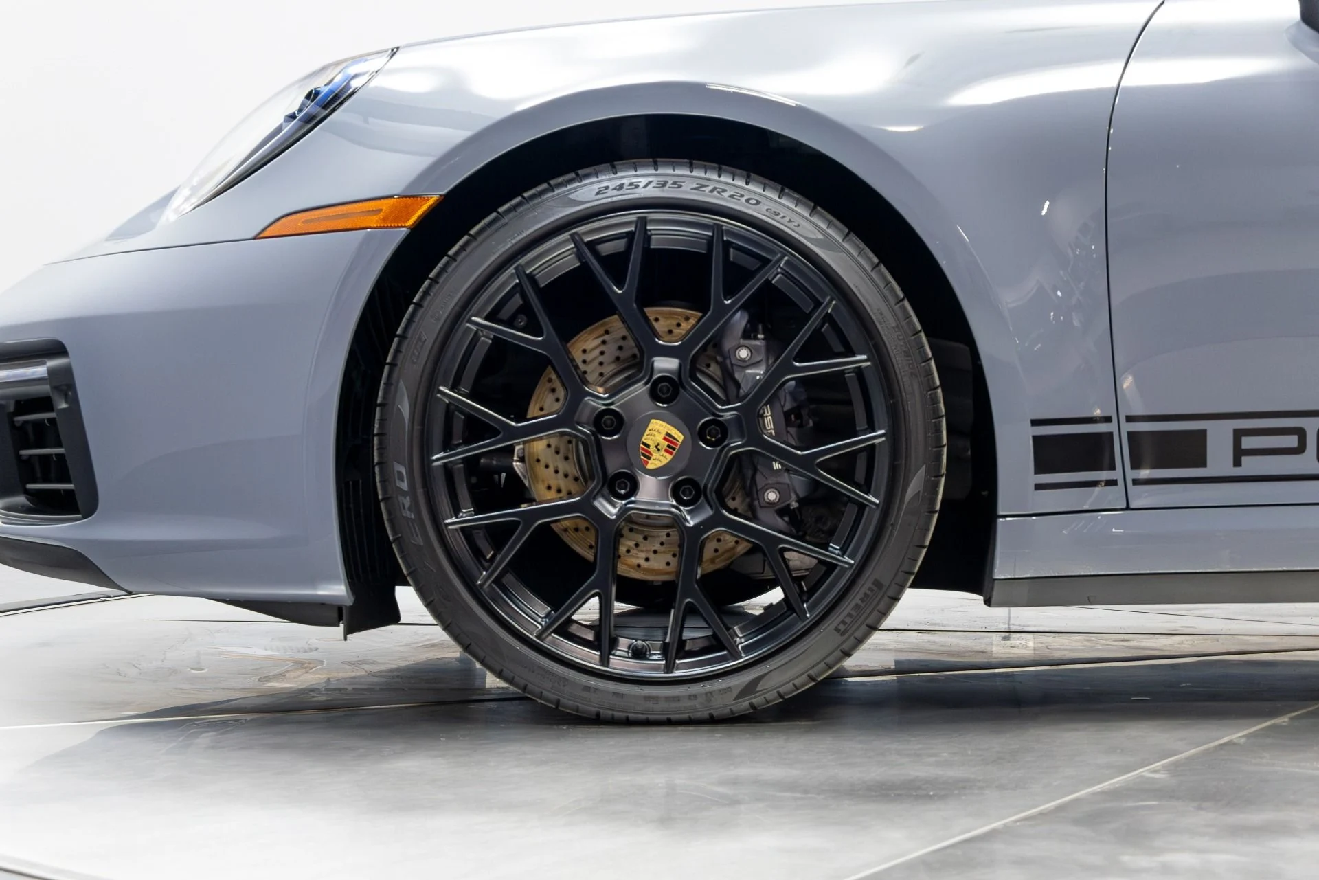 mph042_4000549076_Used_2024_Porsche_911_1774039904_fad17fc868