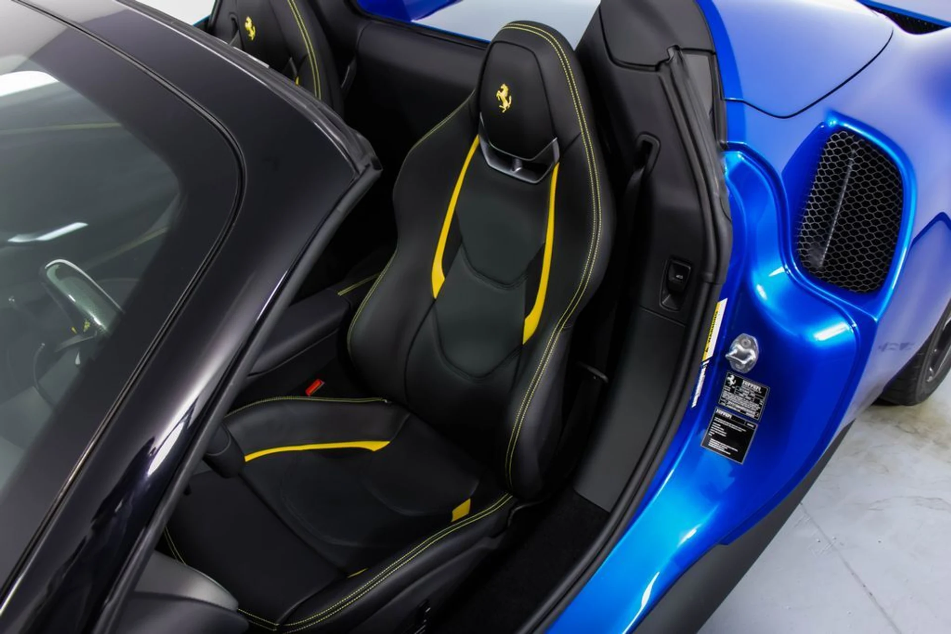 mph042_4002688353_667914d1acc8c587725939c180273be8x_b2975386dc