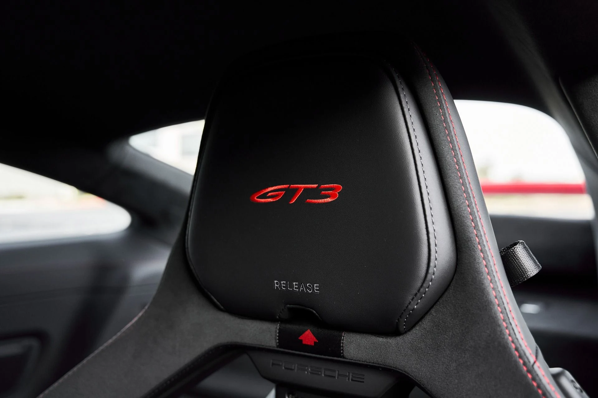 mph042_4003506384_Used_2025_Porsche_911_GT_3_1766514476_b3333fd65c