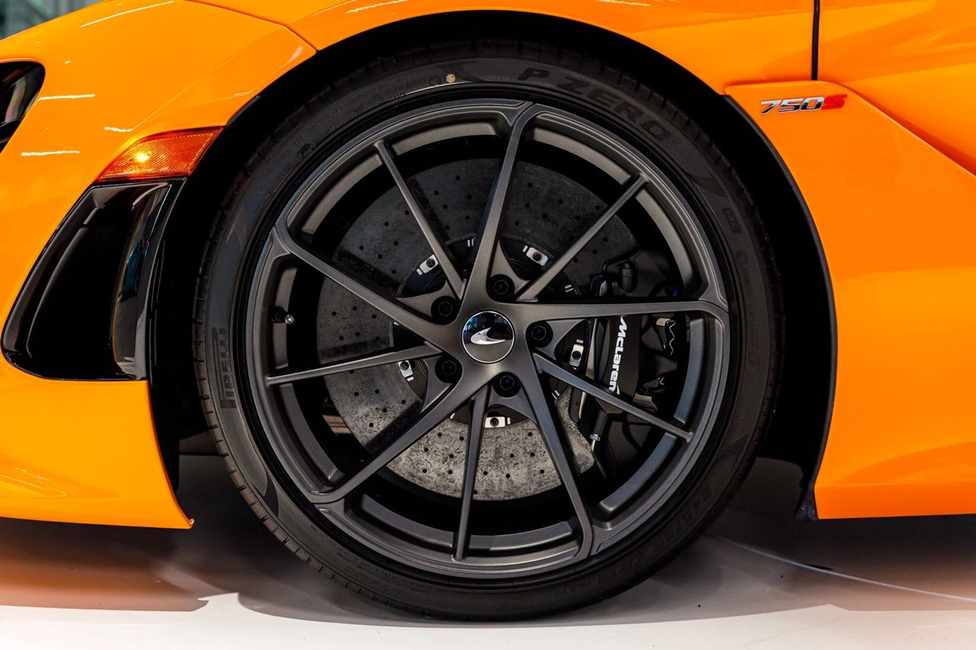 mph042_4024020639_651_p43_l_262e8a5d25