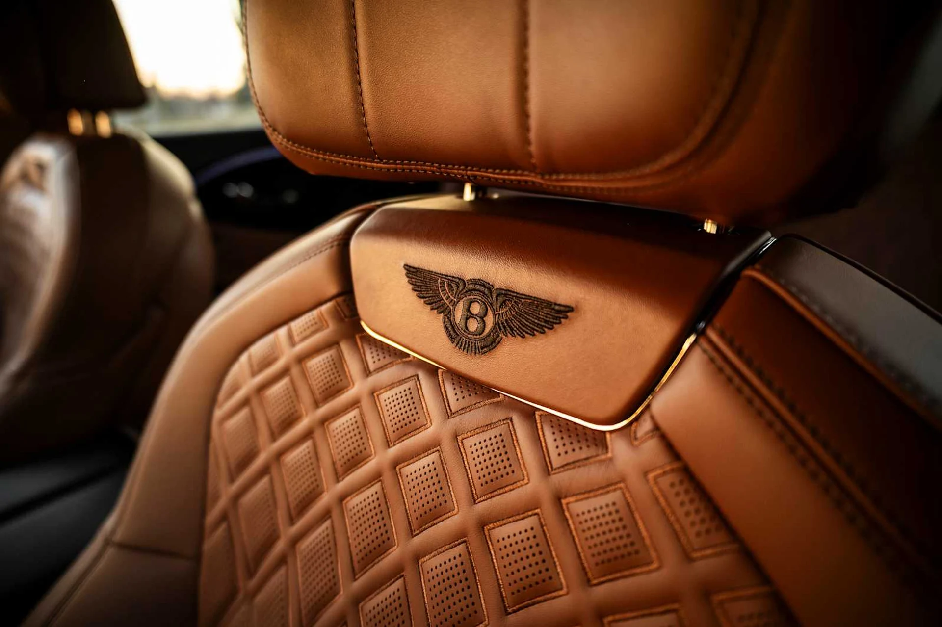 mph042_4040242209_2285c364faa9d5ec0cab9a52e418322cx_3919d1e569