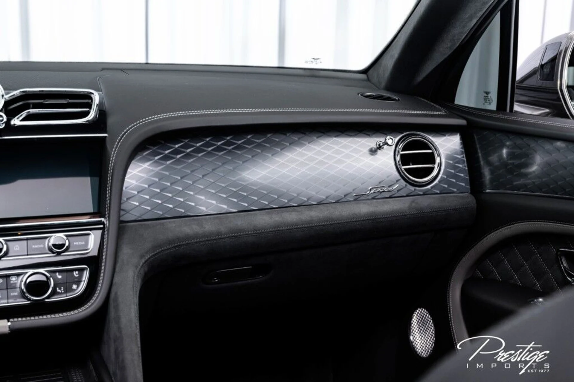 mph042_4042137906_f13594c2724e4a6912113681e27e02ba_698d90a203