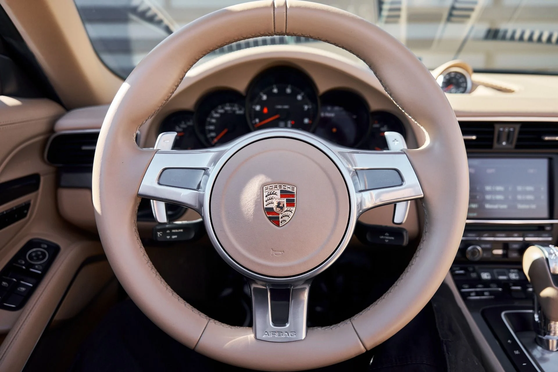 mph042_4045683814_Used_2015_Porsche_911_Carrera_S_1768869398_40cefc5063