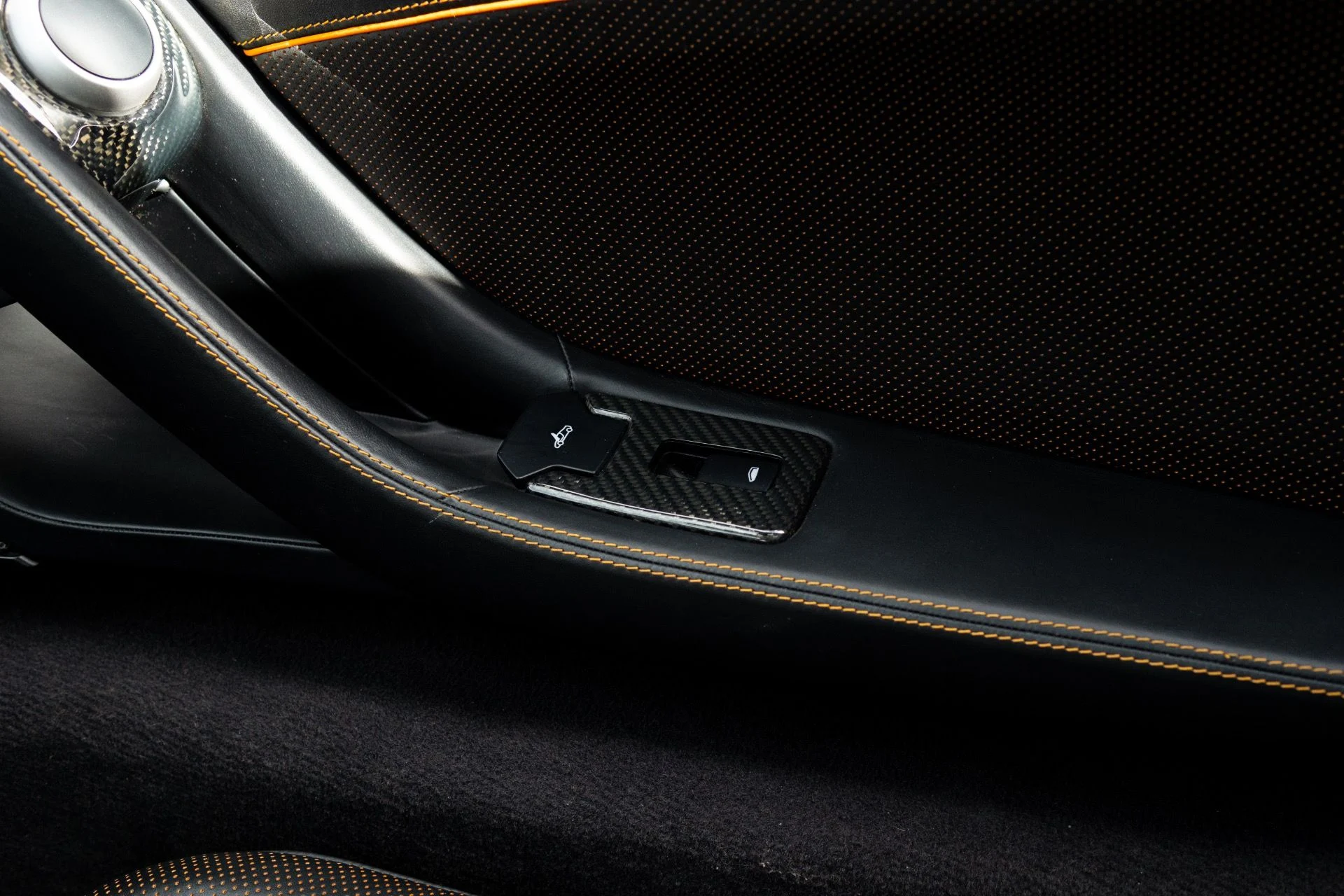 mph042_4067879625_Used_2013_Mc_Laren_MP_4_12_C_1766434250_94b1abbe26