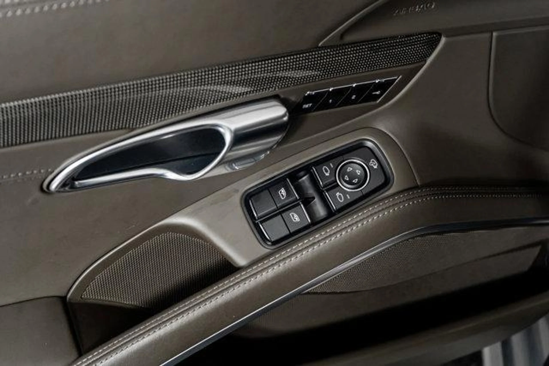 mph042_4073859631_etf0_Kq1qk_9_BEPF_6re_FESOO_Dk_I4_1140817978