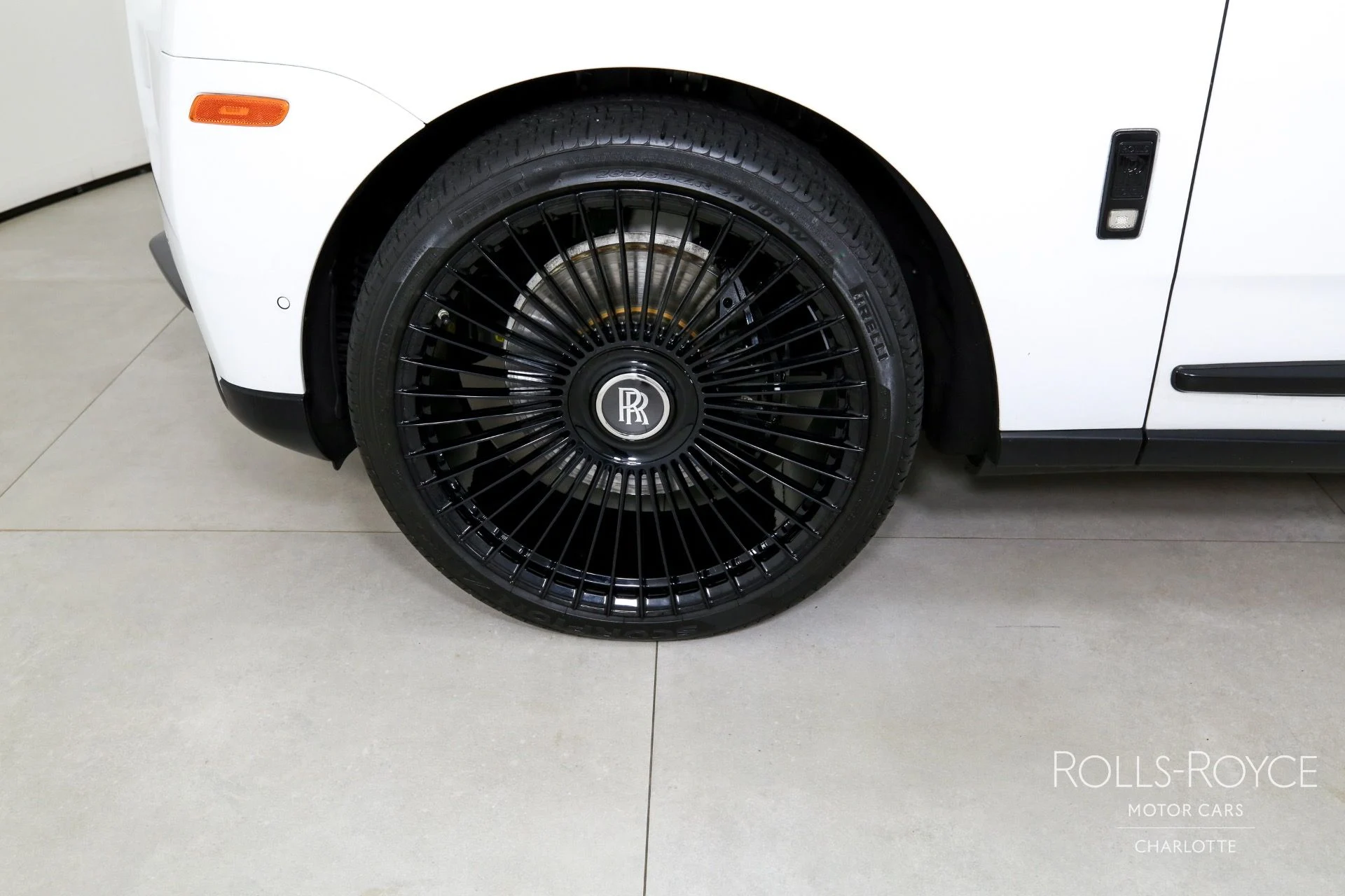 mph042_407554622_Used_2019_Rolls_Royce_Cullinan_1753469692_7626f902da
