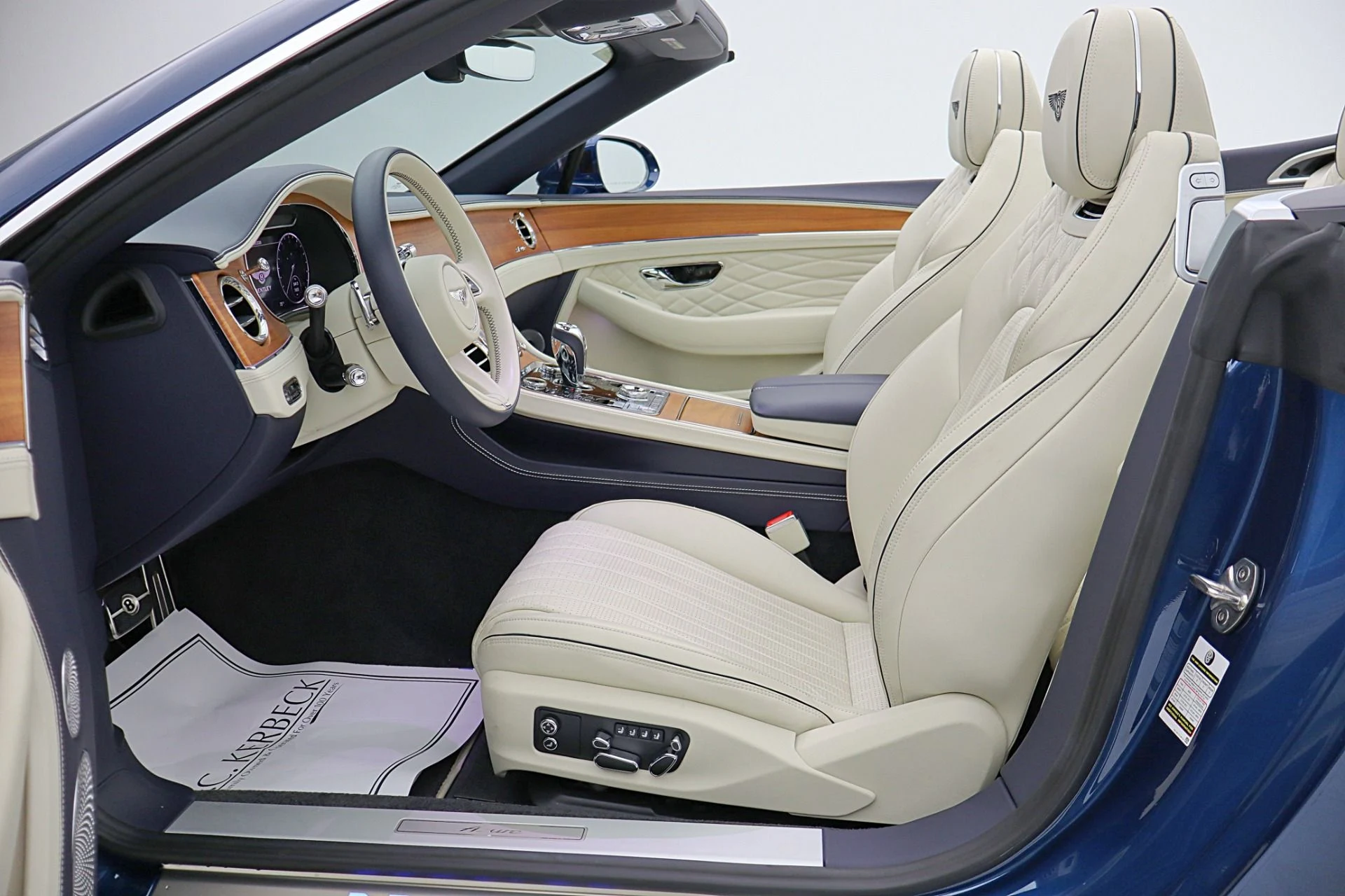 mph042_4096527065_Used_2024_Bentley_Continental_GTC_Azure_V8_LEASE_OPTIONS_AVAILABLE_34162bc855