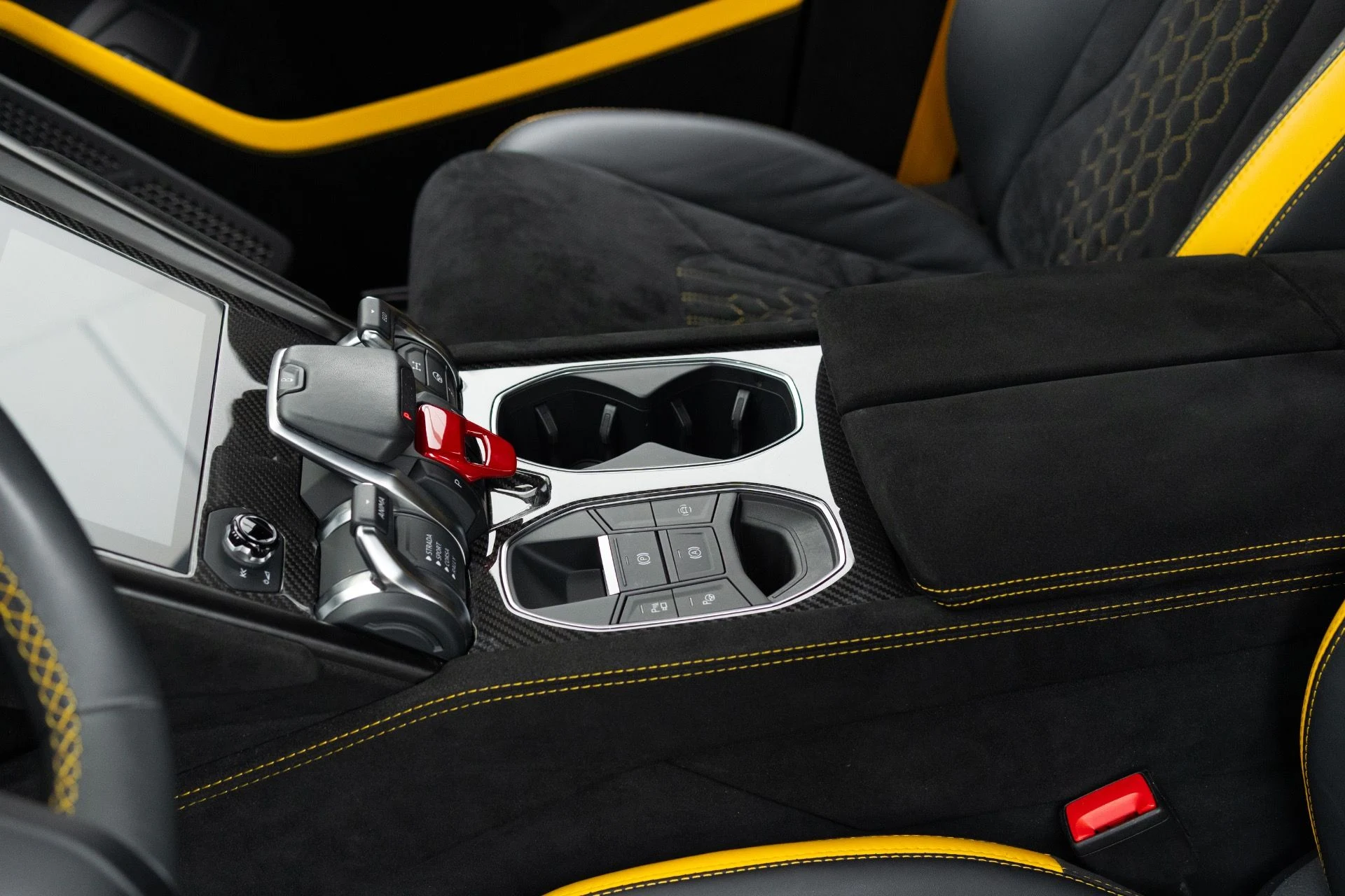 mph042_411226334_Used_2024_Lamborghini_Urus_Performante_1773952156_f3cb234a88