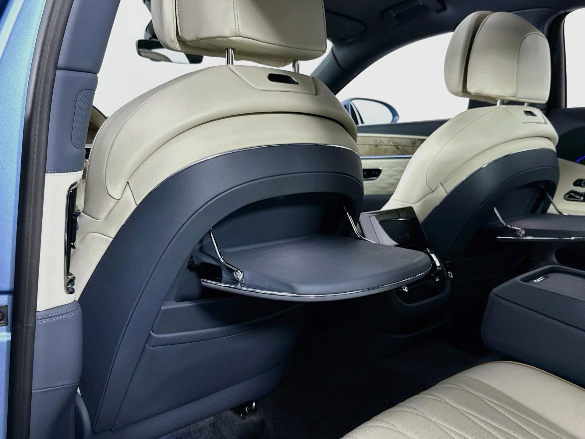 mph042_4129833615_Used_2022_Bentley_Flying_Spur_V8_1787092913_e409a37dc5