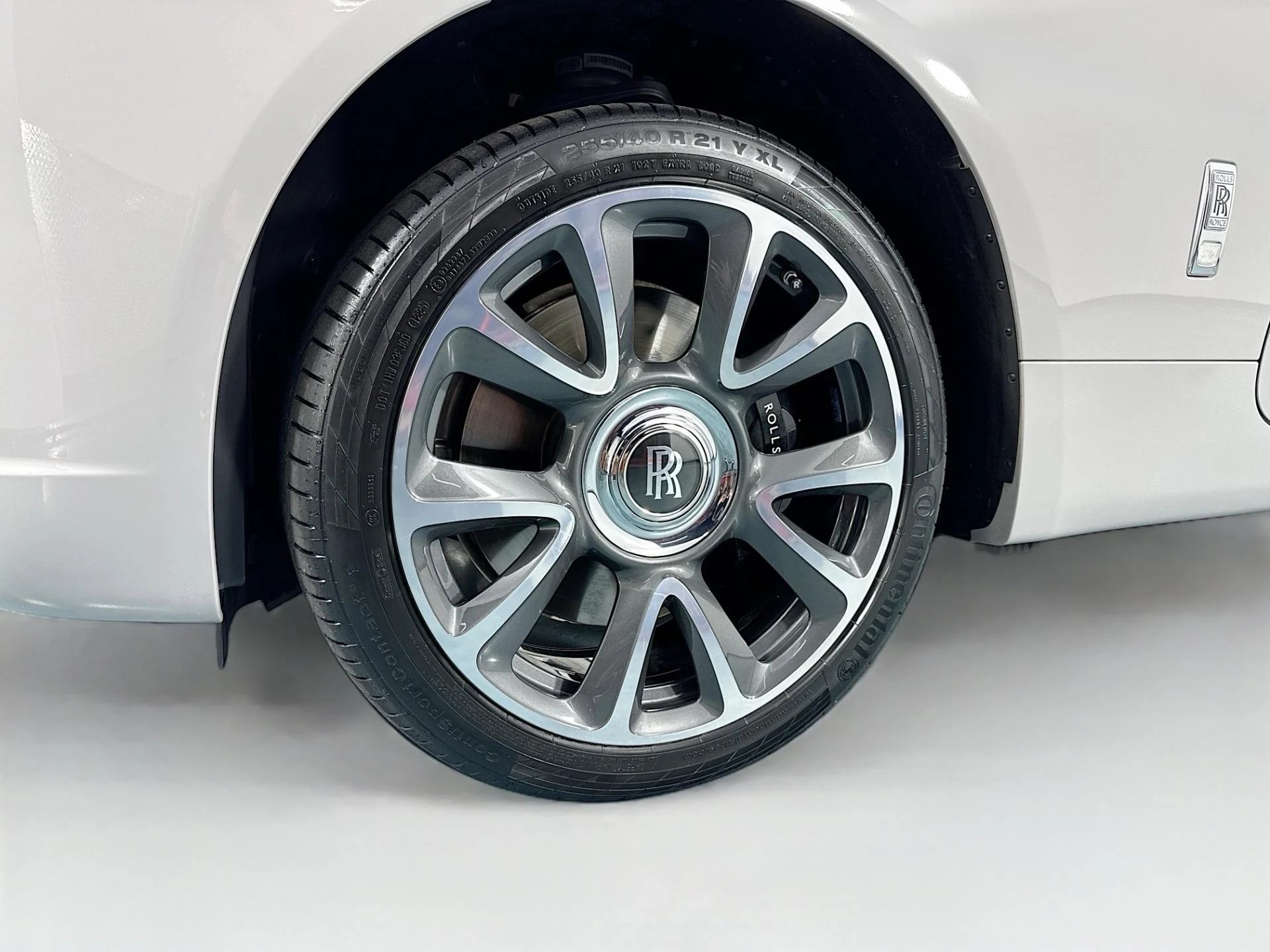 mph042_4130083633_Used_2021_Rolls_Royce_Wraith_1783366768_4651a18065
