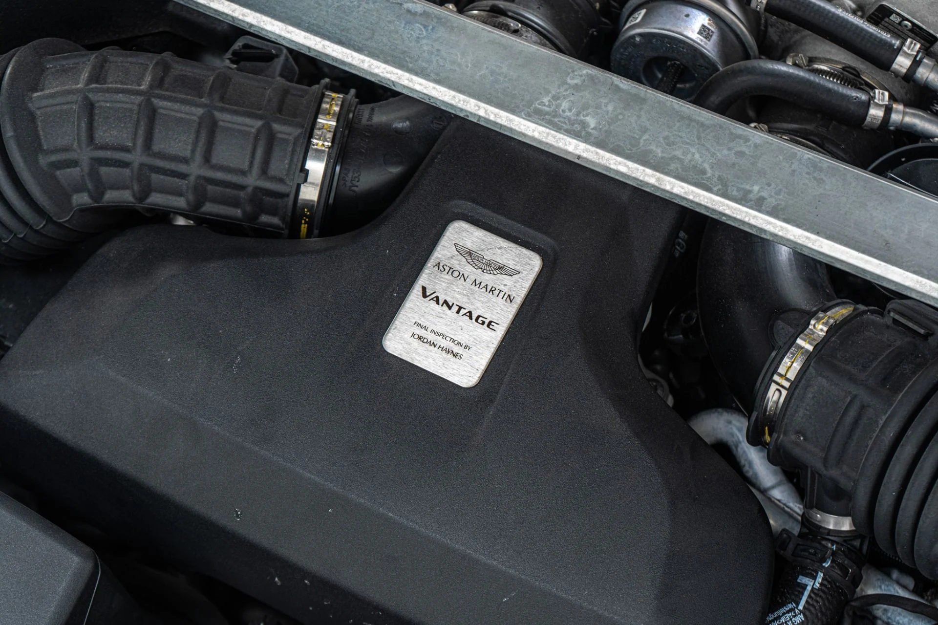 mph042_4152641358_Used_2020_Aston_Martin_Vantage_Black_Bodypack_Tech_Collection_1783017471_24bff1bf85