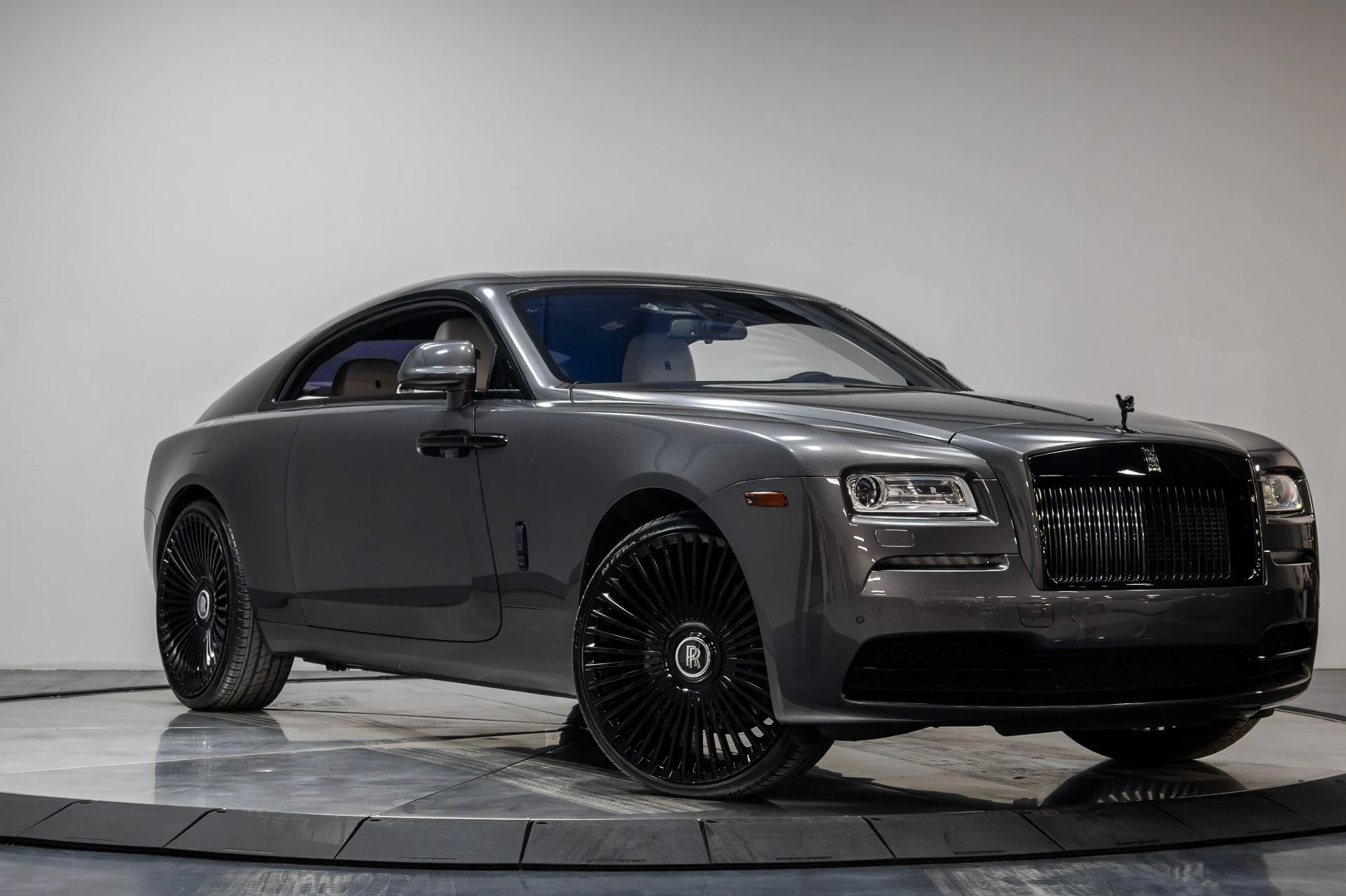 mph042_4172009077_Used_2016_Rolls_Royce_Wraith_1765322495_1d480e9bcf