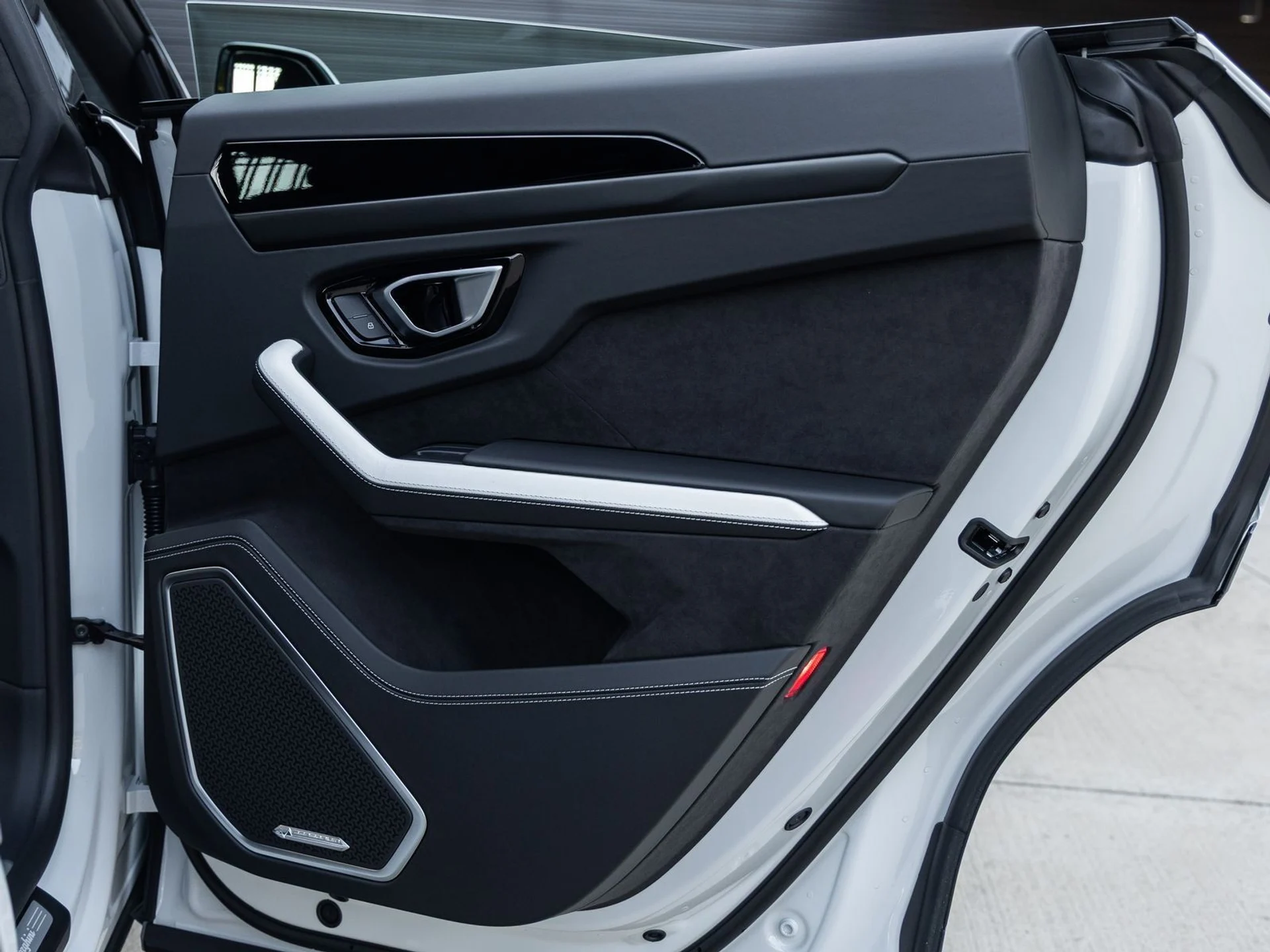 mph042_417248540_43_72f5cfba99