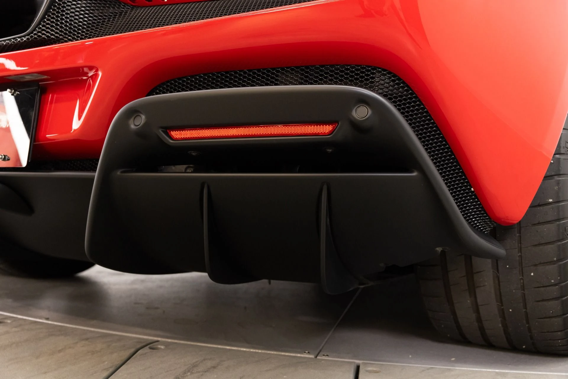 mph042_4174112000_New_2024_Ferrari_296_GTB_1789139452_e1a8fbd811
