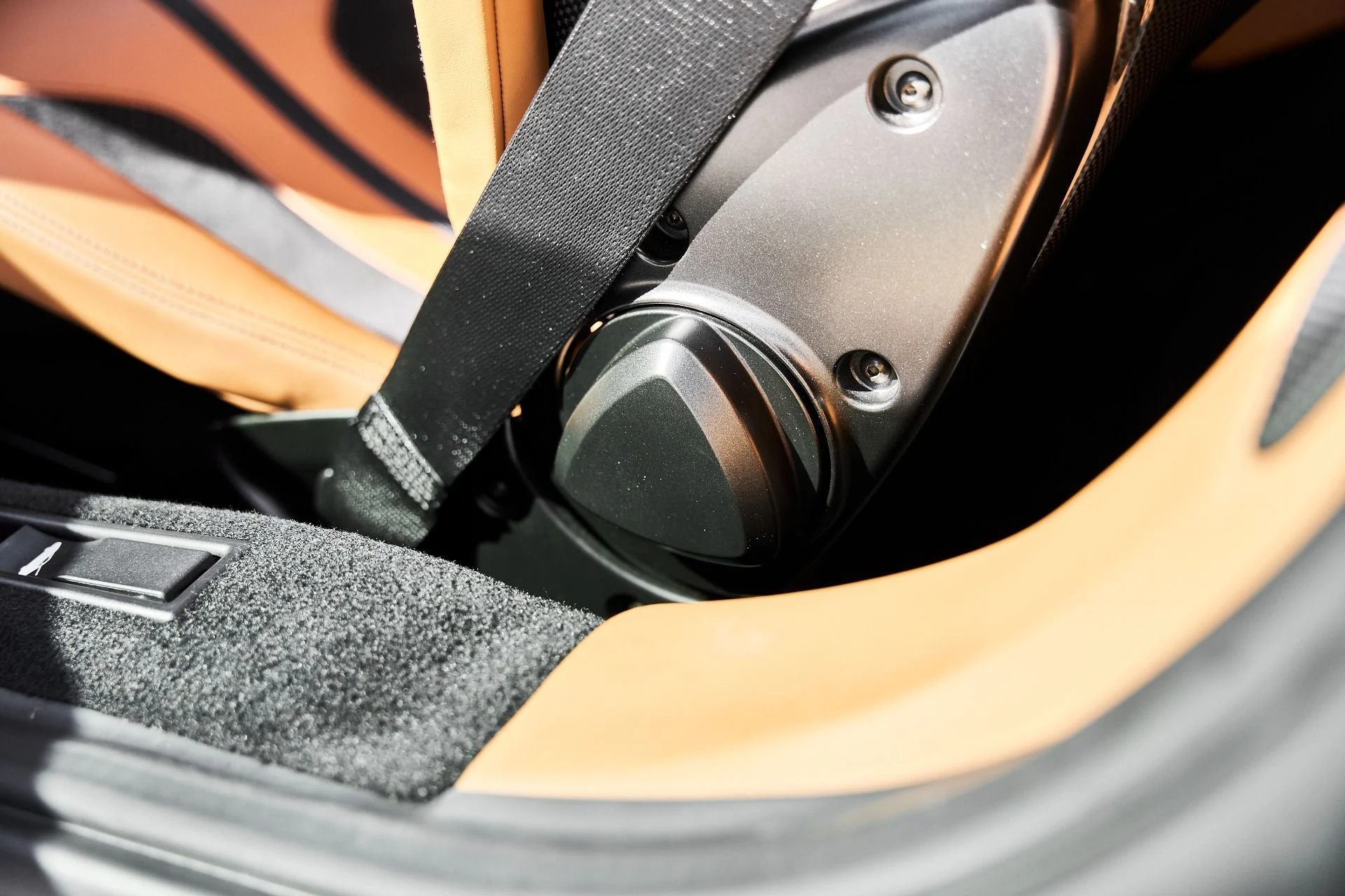 mph042_419859930_Used_2020_Ferrari_F8_Tributo_Base_1774546164_5d97ab8926