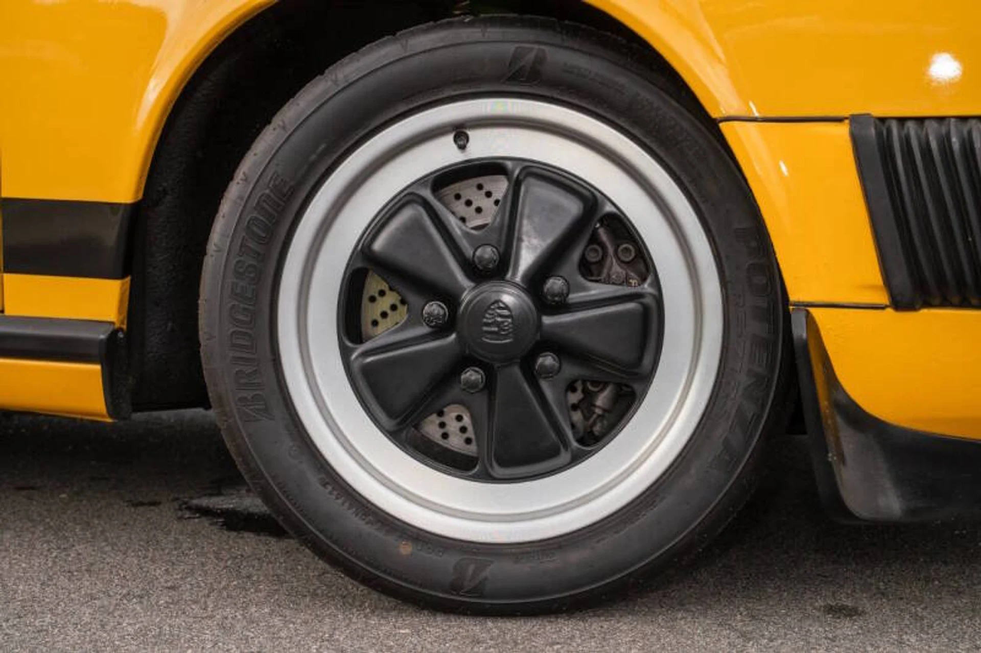 mph042_4202828339_1976_porsche_911_carrera_coupe_911_carrera_coupe_b0ad2f39b3