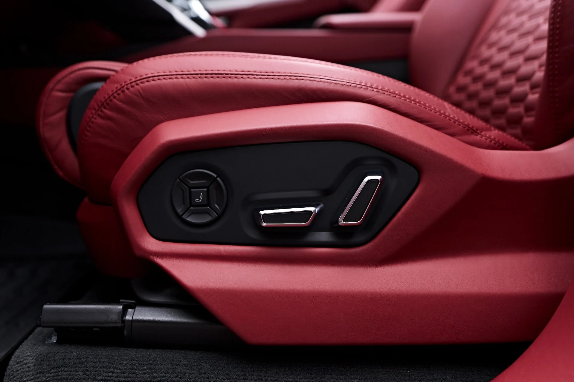mph042_4202971348_Used_2020_Lamborghini_Urus_Base_1758905574_20b94834a4