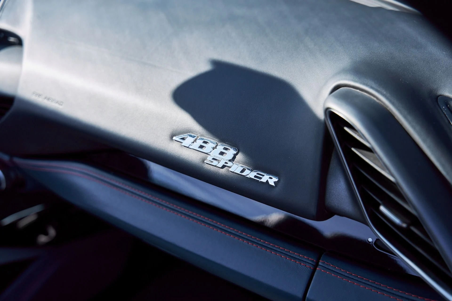 mph042_4209513641_Used_2019_Ferrari_488_Spider_Base_1769555051_42af52545e