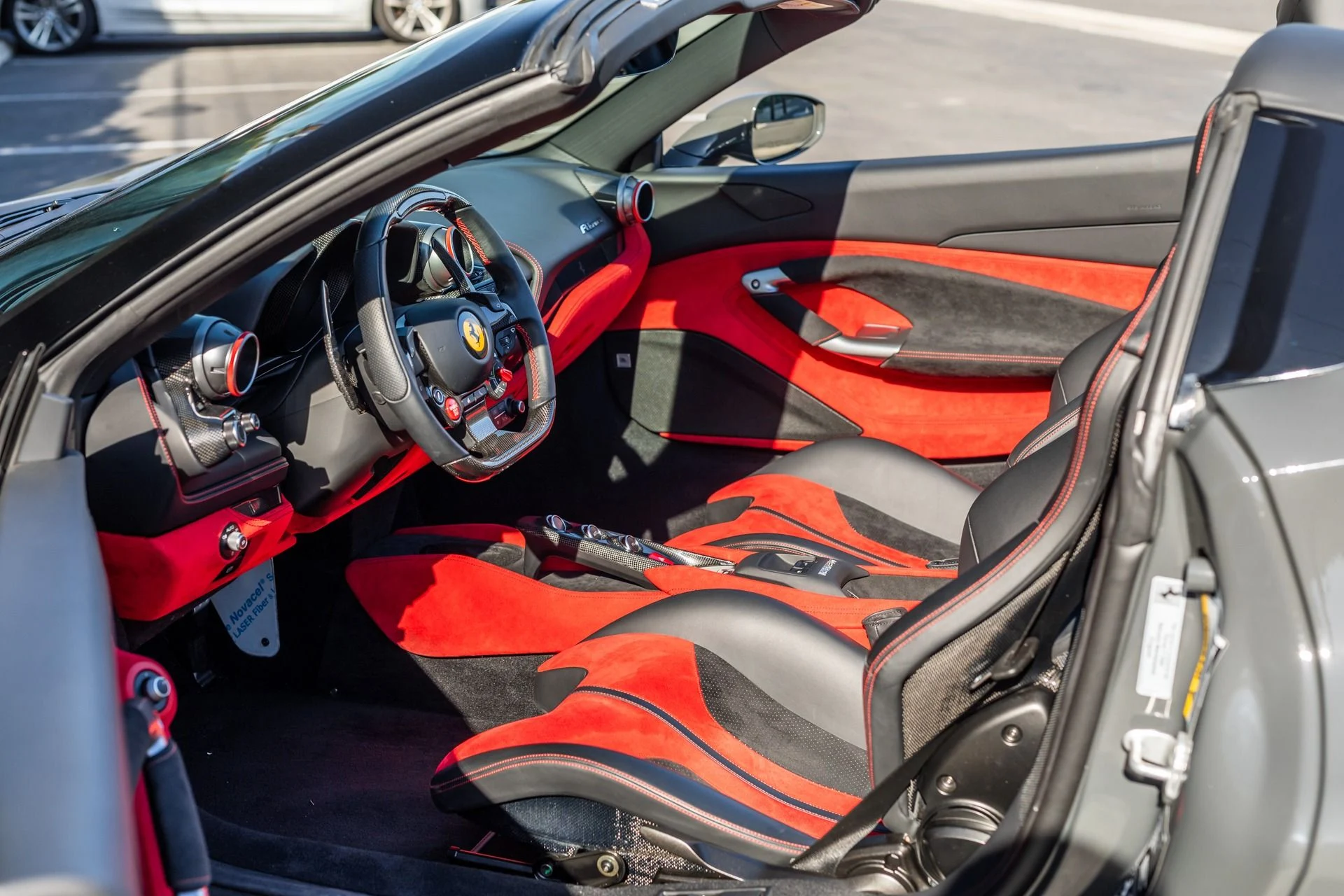 mph042_4214873332_Used_2023_Ferrari_F8_Spider_1736988454_5f19641f7d