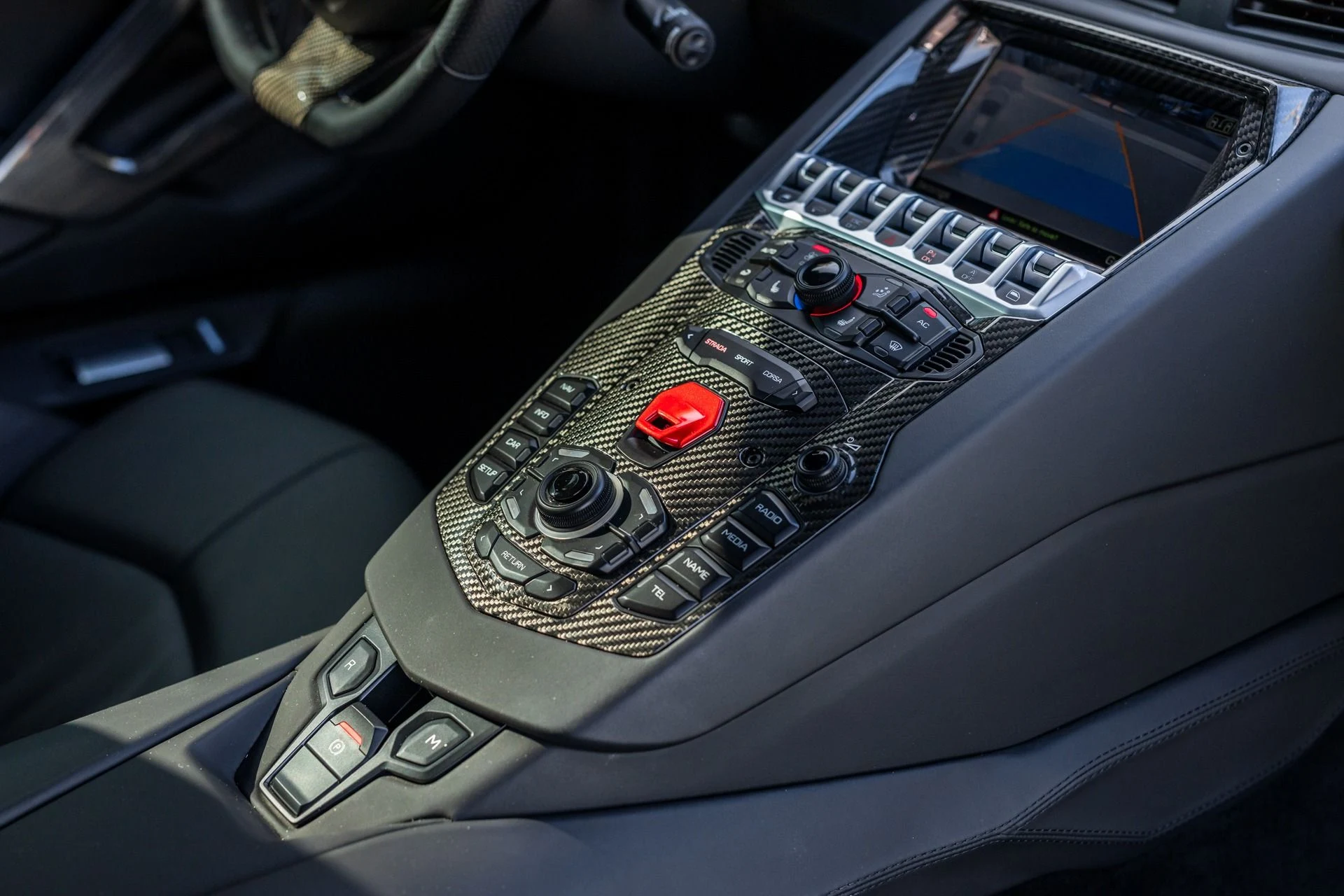 mph042_4220874999_Used_2014_Lamborghini_Aventador_LP_700_4_1776699950_c82fcef738