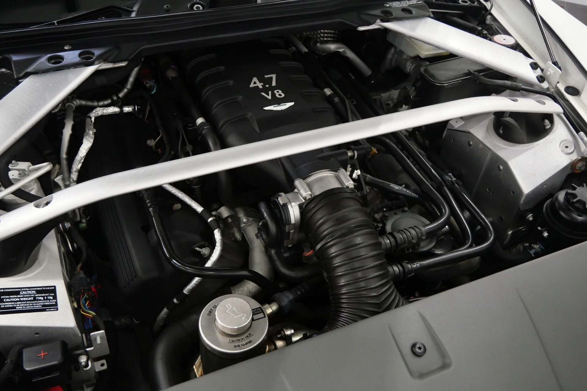 mph042_4225165946_Used_2016_Aston_Martin_V8_Vantage_GT_7_Speed_Manual_Low_Miles_Sport_Exhaust_1777396447_c7f9c430ca