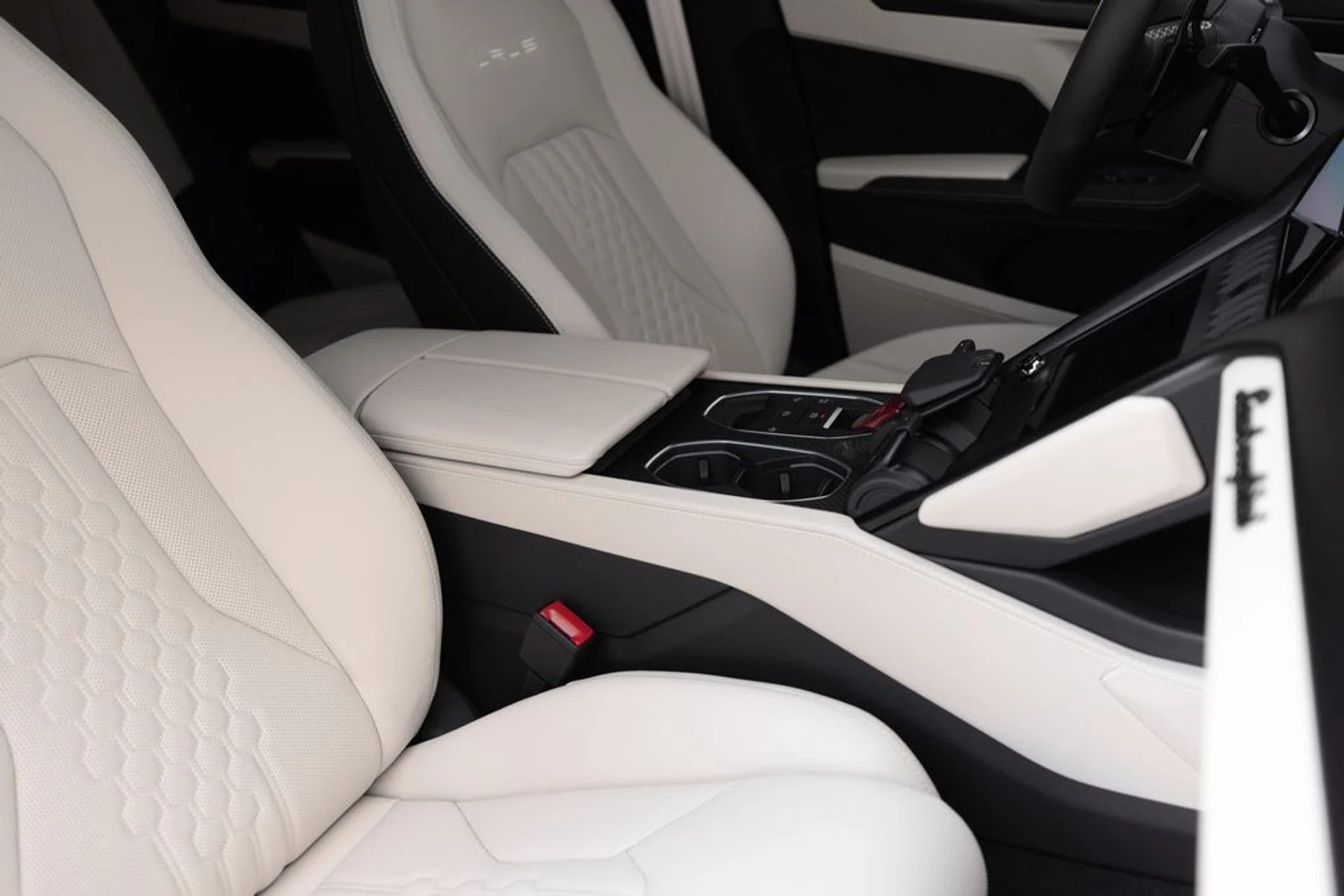 mph042_4233868589_5a74f8ee615aeb632ab8fd735b69669cx_ff7a42e23d