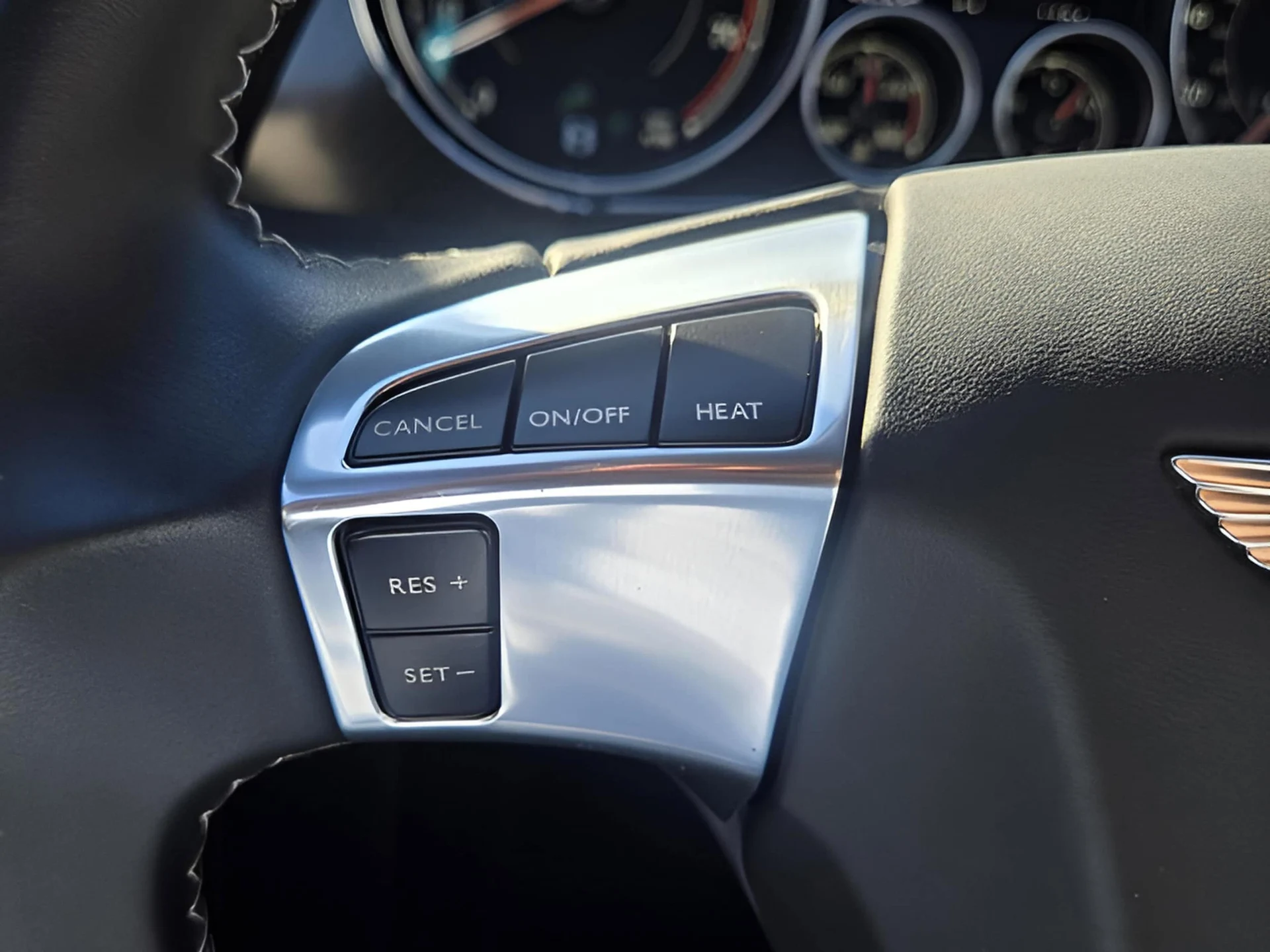 mph042_4236842170_fdfa0f104ce86a8df3bb967714286f4cx_a0534024b1