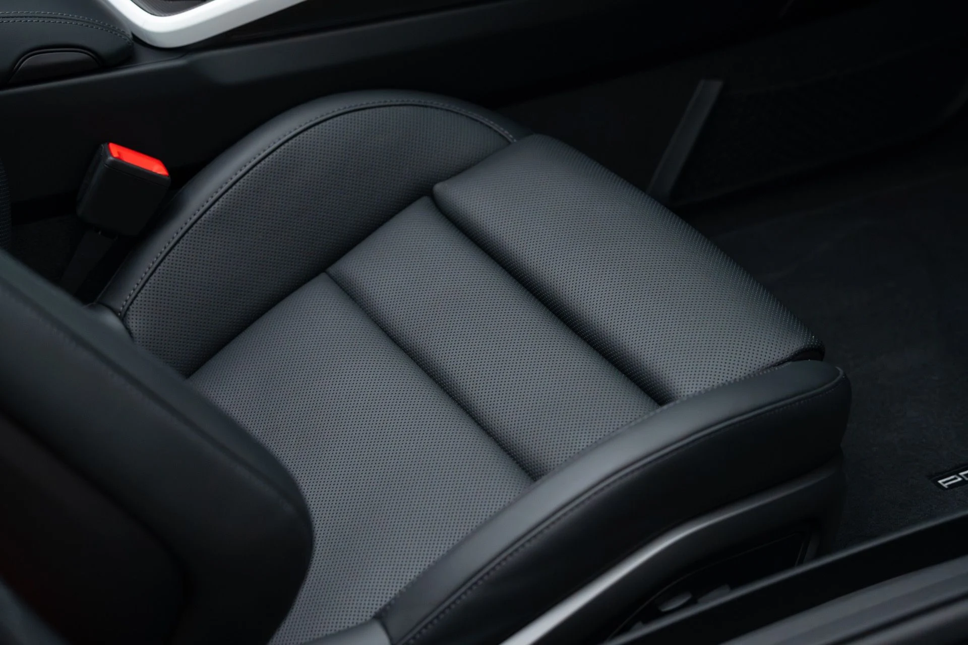 mph042_4241030099_Used_2025_Porsche_911_Targa_4_GTS_1769107430_db50e4b39b