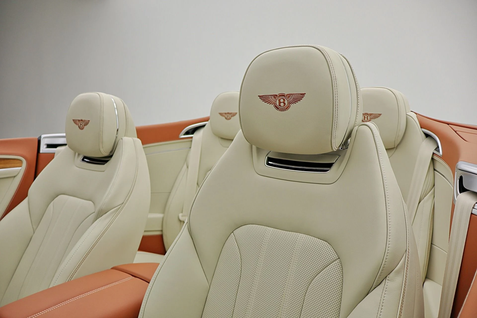 mph042_4257234794_New_2026_Bentley_Continental_GTC_20ce7458b0