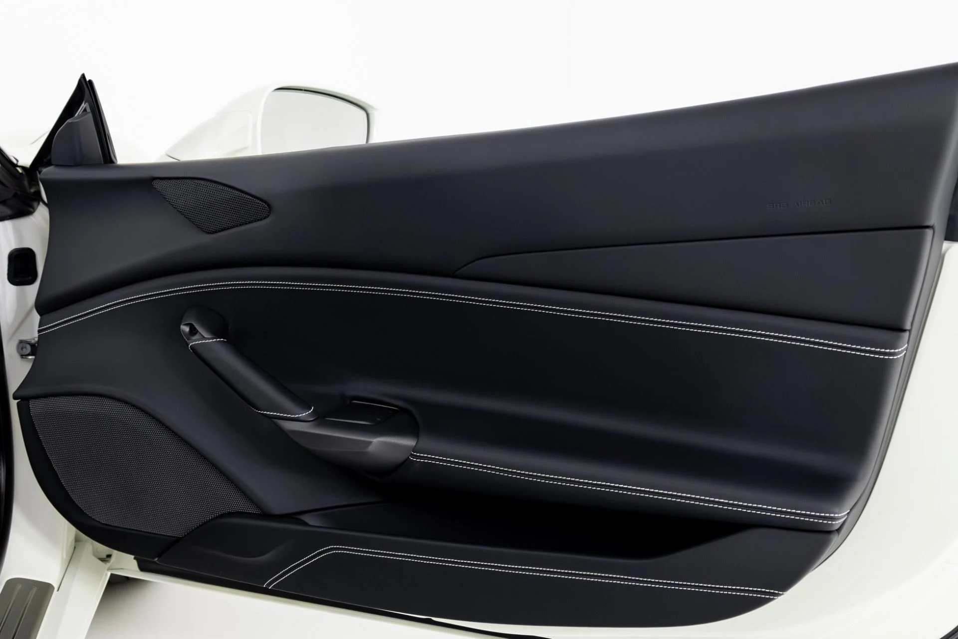 mph042_4291400916_Used_2018_Ferrari_488_Spider_1768934442_12edf189f3