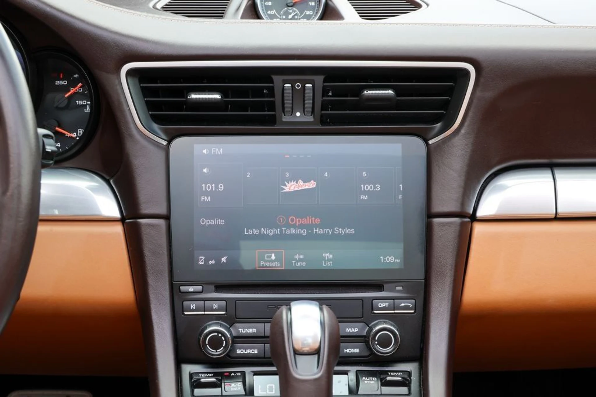 mph042_441377943_43_92b739cbb7