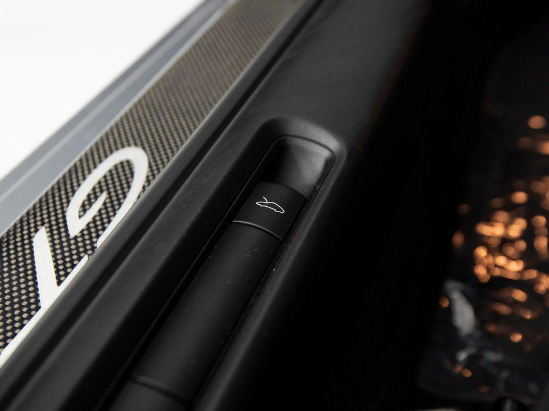 mph042_442689934_R_Pp35s_A_Qqb4_D0wt9c_KBG_Hn_UL_1s_f9d1303a82