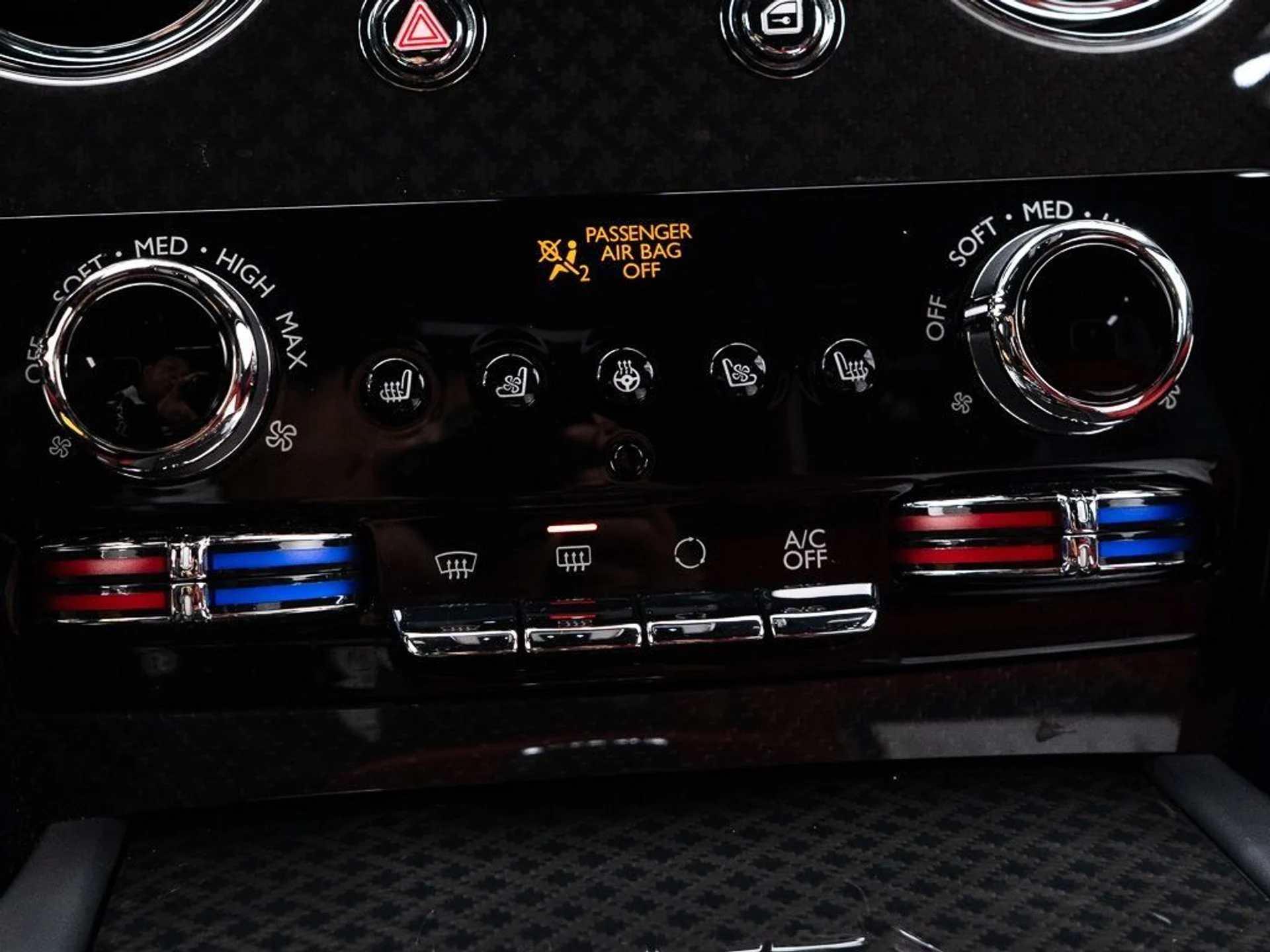 mph042_444848441_d29fcf45624274b604fd2b30fc38e889_fdf8d34e4f