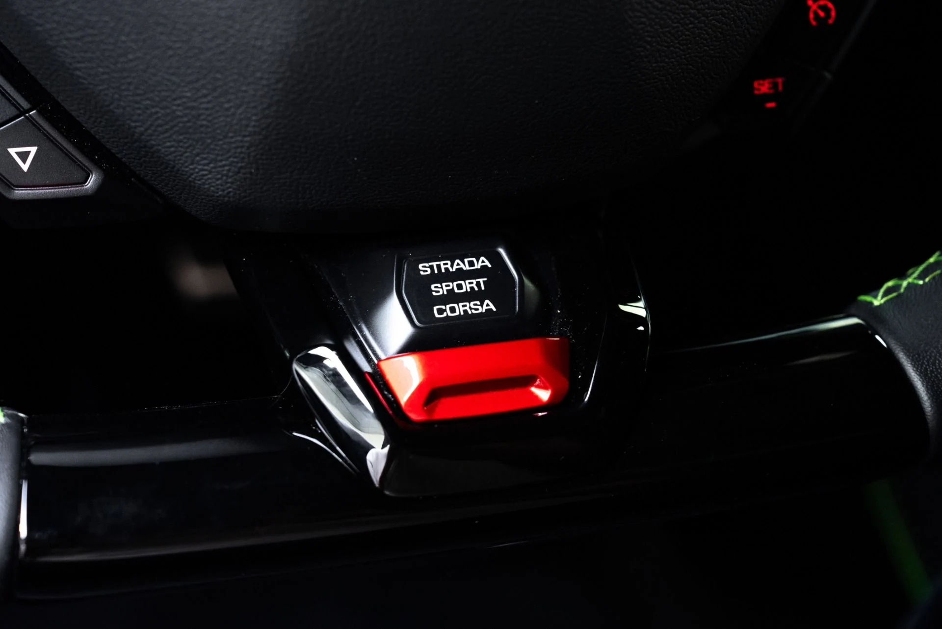 mph042_448683096_Used_2023_Lamborghini_Huracan_Tecnica_1775770975_66b8b80b76