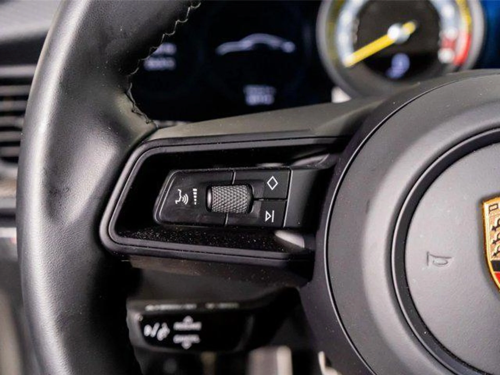 mph042_455094262_M5lg_Vammt_PW_Wmnx_g_Okq5l6m_Cc_97a2aba655