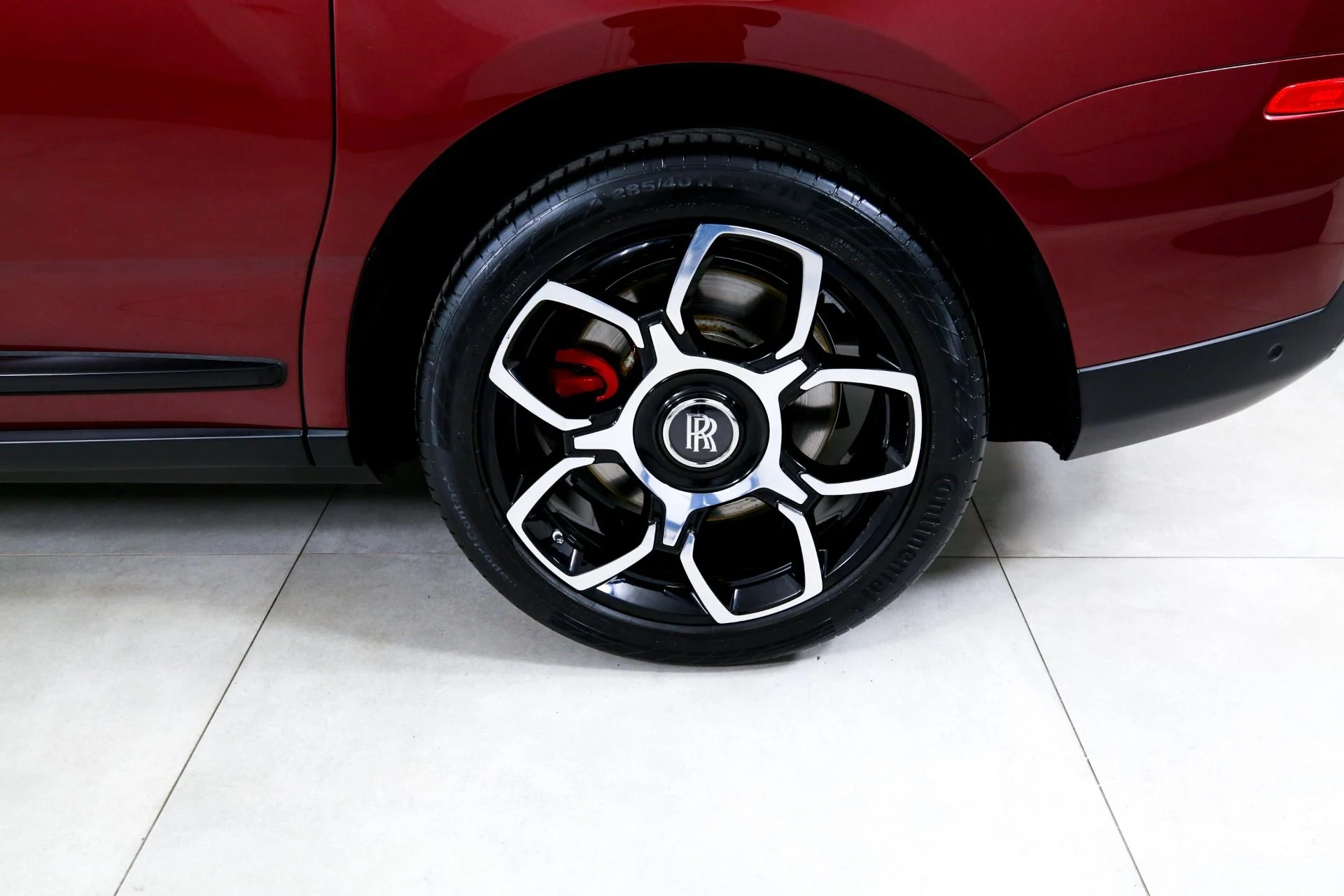 mph042_474140116_Used_2022_Rolls_Royce_Black_Badge_Cullinan_1769449114_b1a6769c3d