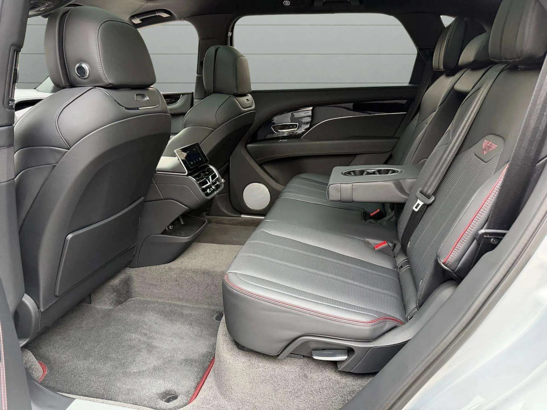 mph042_474711075_823af2d316574161b5911554ea1b99c4_5269c40023