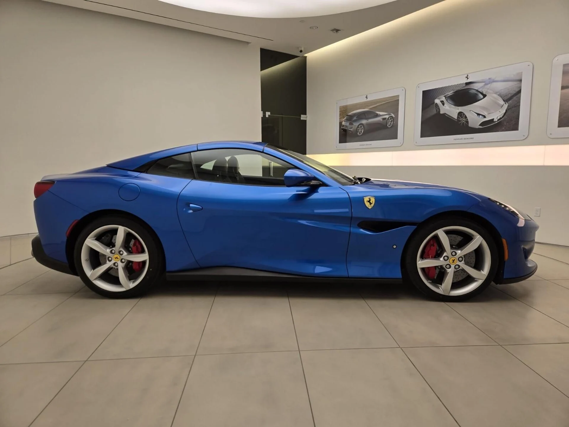 mph042_492025823_Used_2019_Ferrari_Portofino_1754634672_d62c6b611c