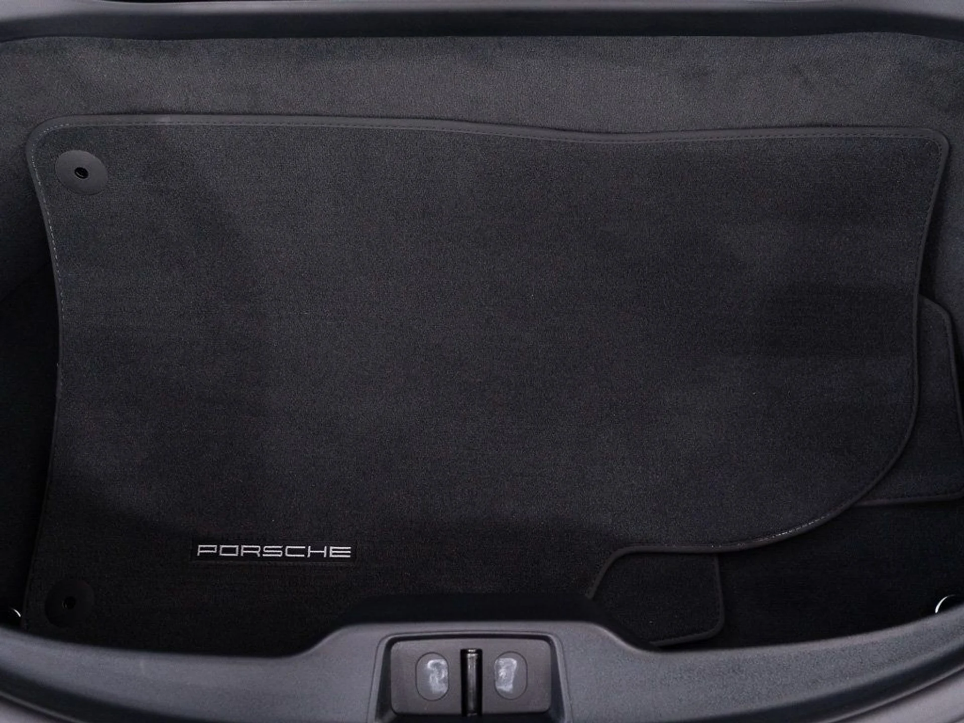 mph042_521265810_fdfc005137dd1c2a9fe562a781fe7a2c_e9537e4d94